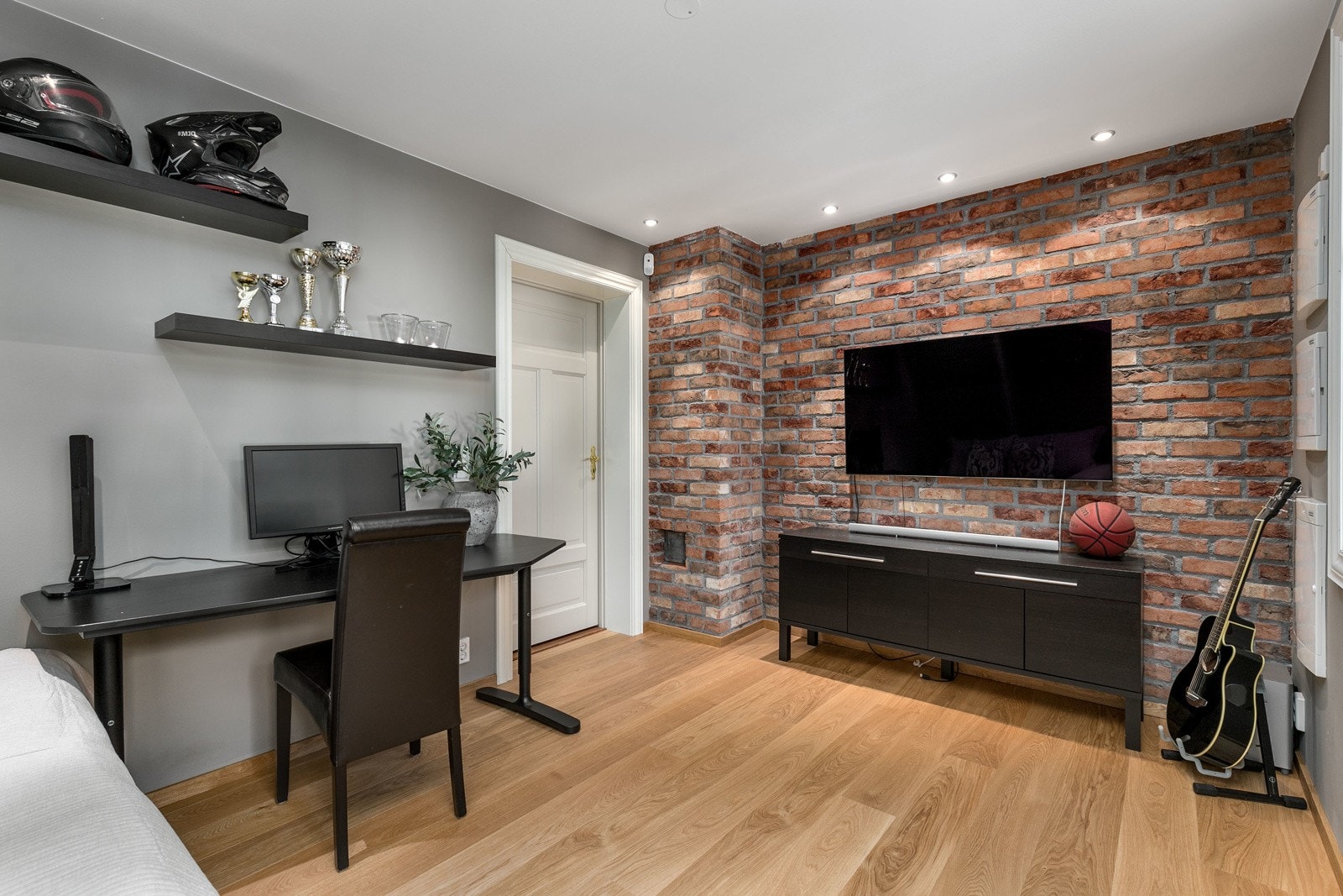 Disponibelt rom i U. etasjen Galleribilde