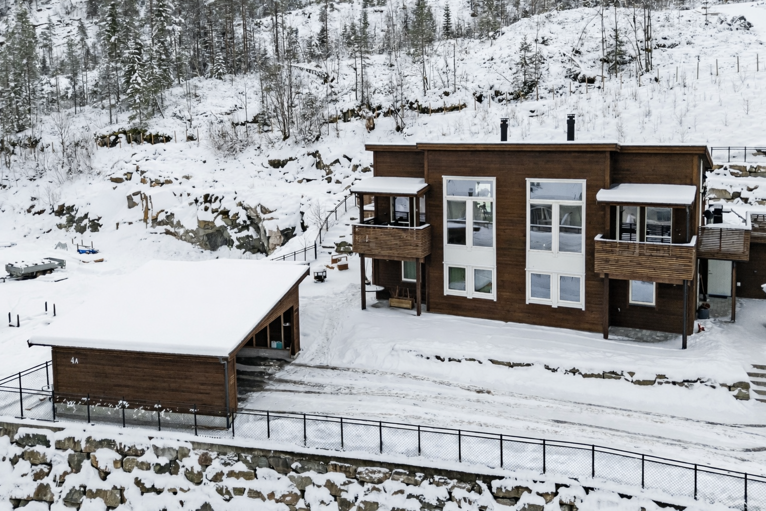 - Fra eiendommen er det turvei til Hafstadfjellet og Bekkjavatnet - Galleribilde