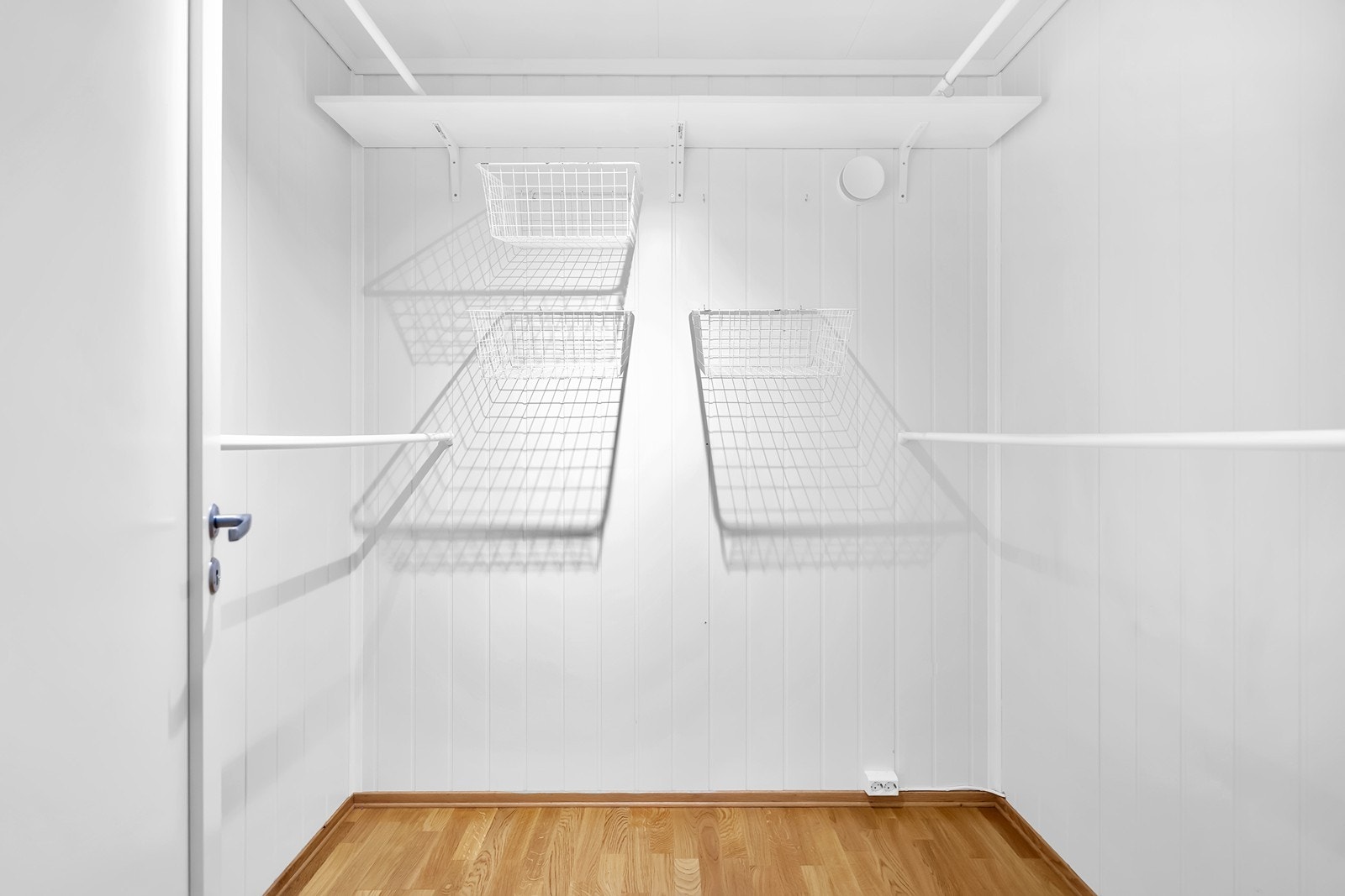 Praktisk bod med oppbevaringsmuligheter. Galleribilde