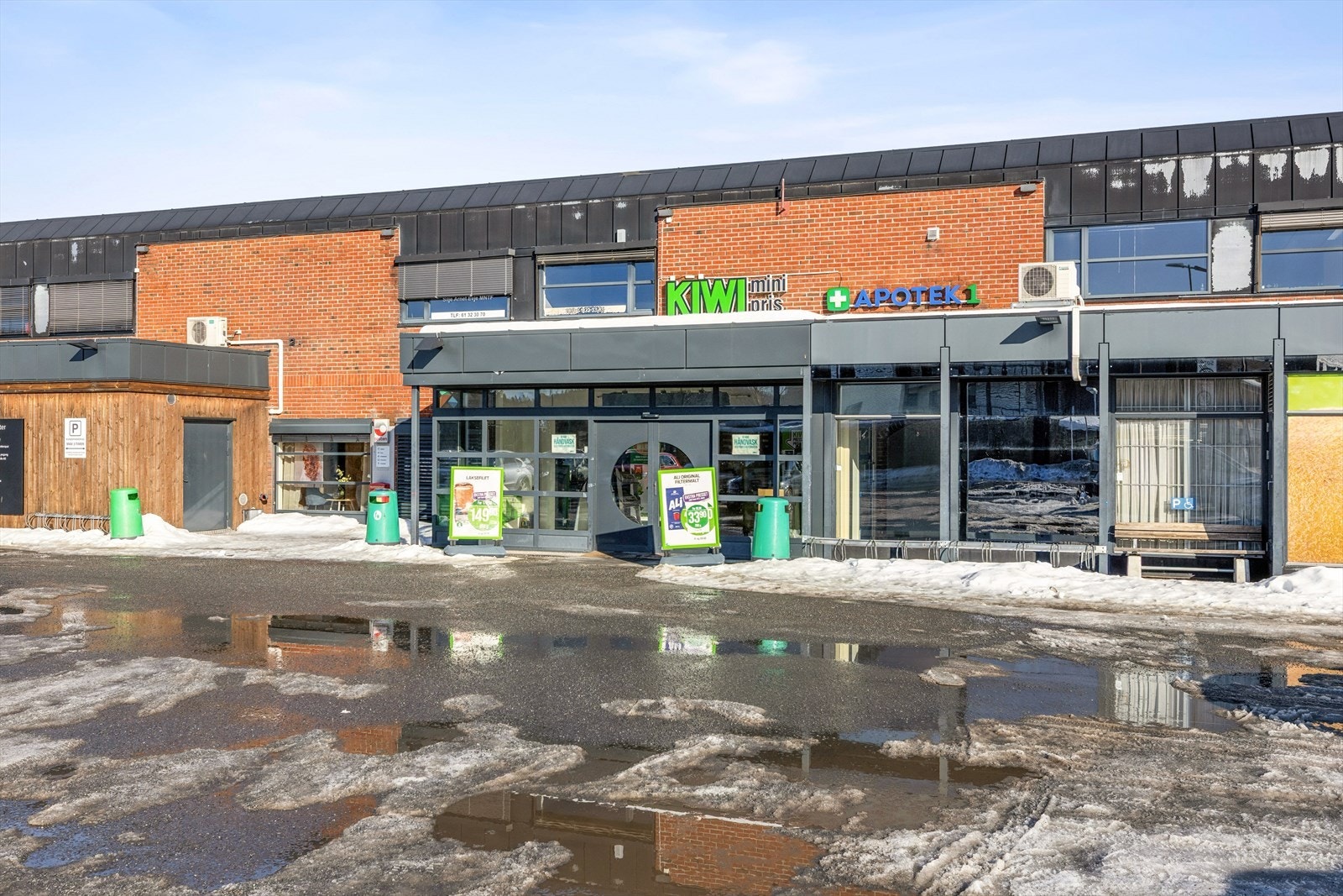 Dagligvarehandelen gjøres enkelt med Kiwi og Apotek 1 kun et steinkast unna Galleribilde