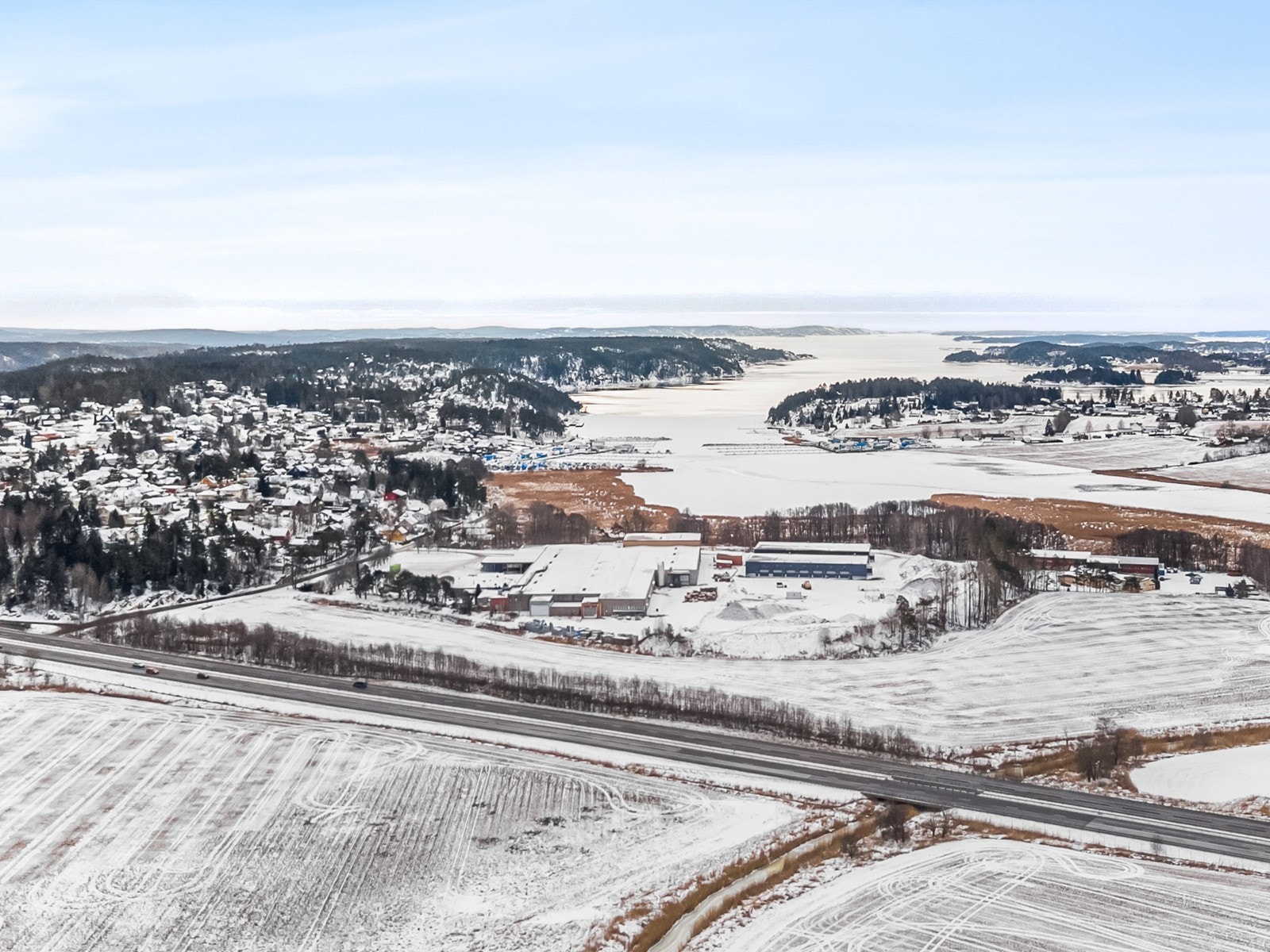 Området byr på nærhet til sjøen og flotte rekreasjonsområder som Skjebergkilen. Galleribilde