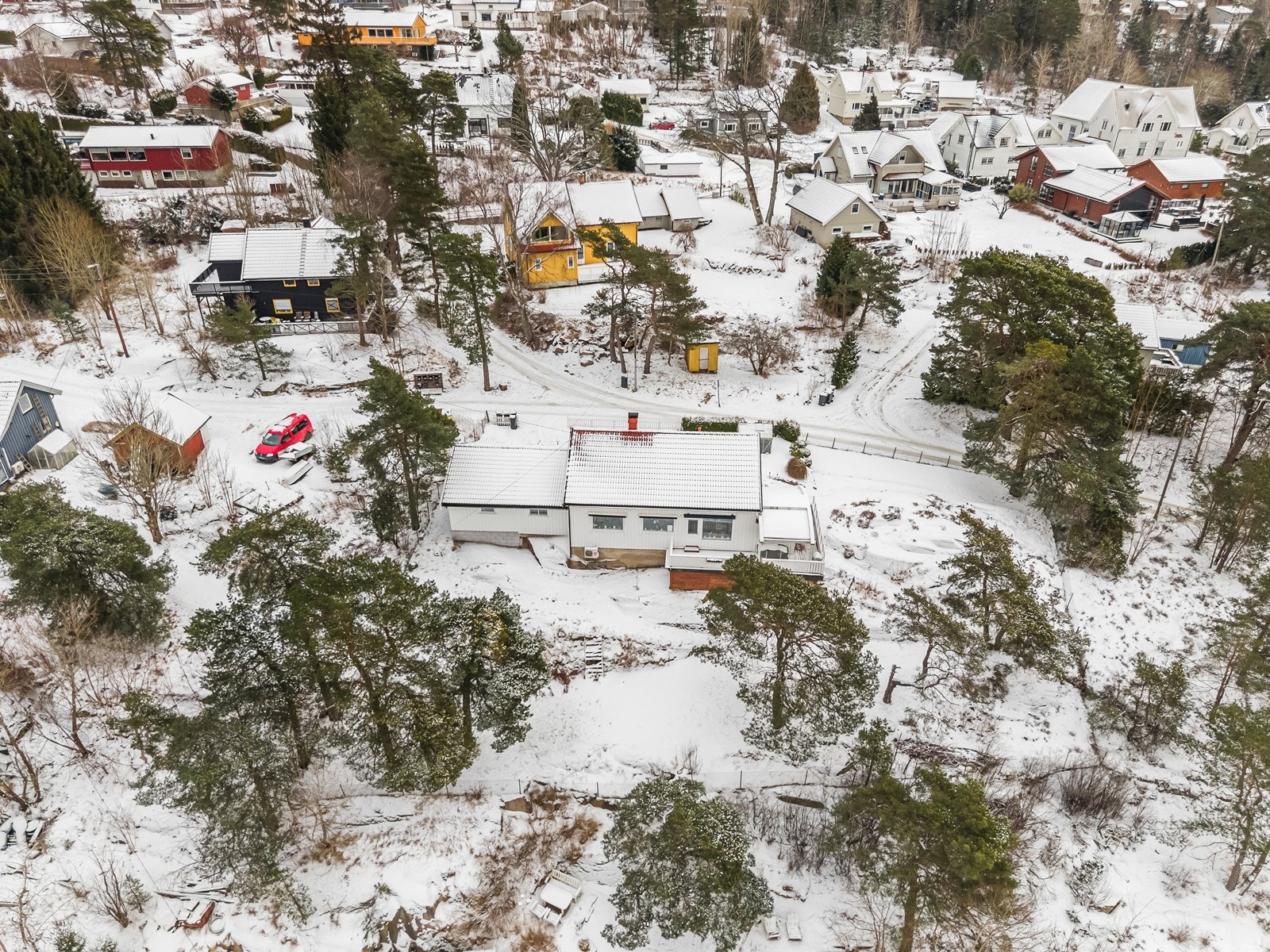 Oversikt over eiendommen og dens plassering i nabolaget. Galleribilde