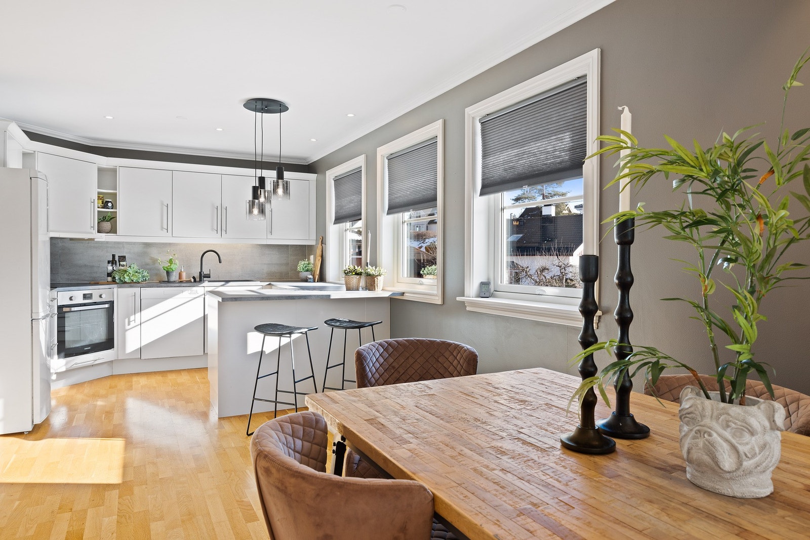 Dels åpent kjøkken løsning Galleribilde