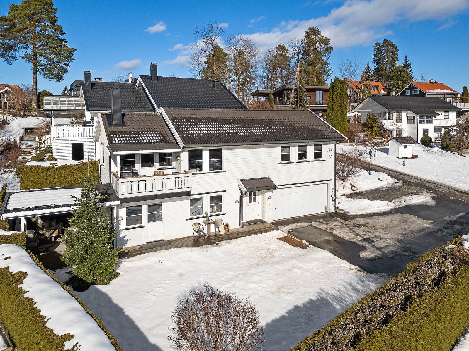 Velkommen til visning i Nesåsen 17C, foto John Sugaarden Galleribilde