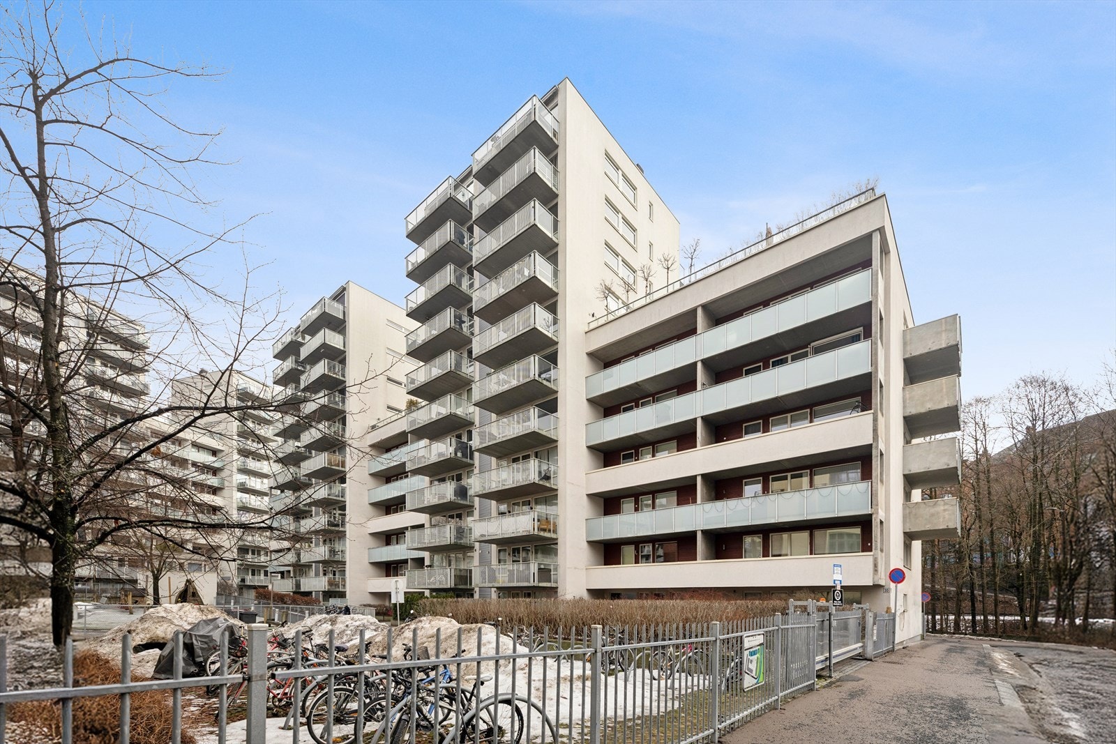 Darres gate 30 ligger svært sentralt til i populære Waldemars Hage, rett ved Alexander Kiellands plass. Galleribilde