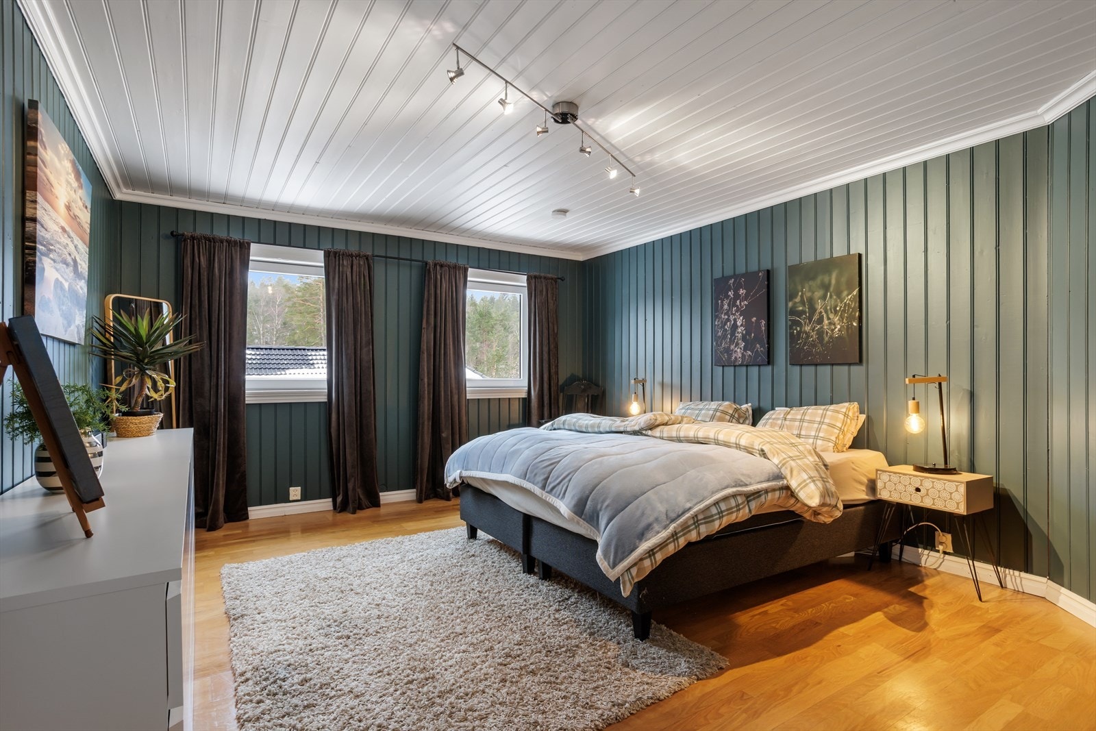 Soverom 1 - Master Bedroom. Beliggende i 2. etasje Galleribilde