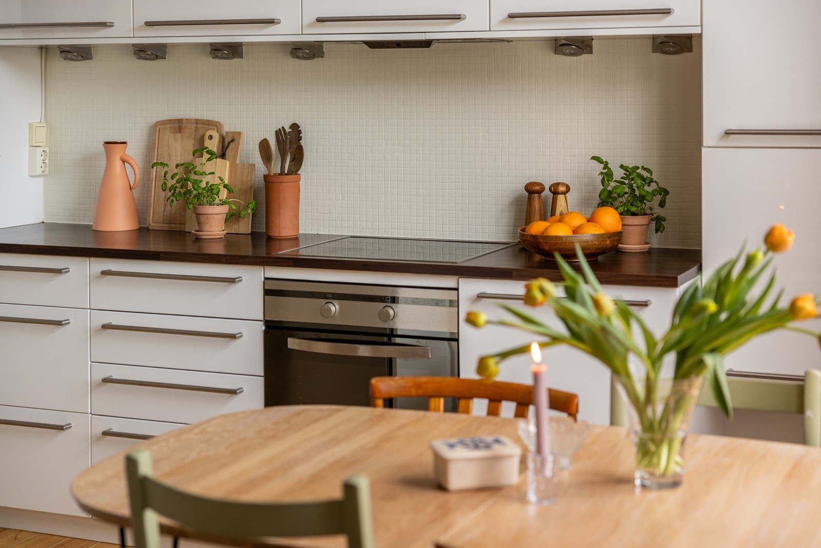 På kjøkkenet vil alle hvitevarer medfølge salget. Galleribilde