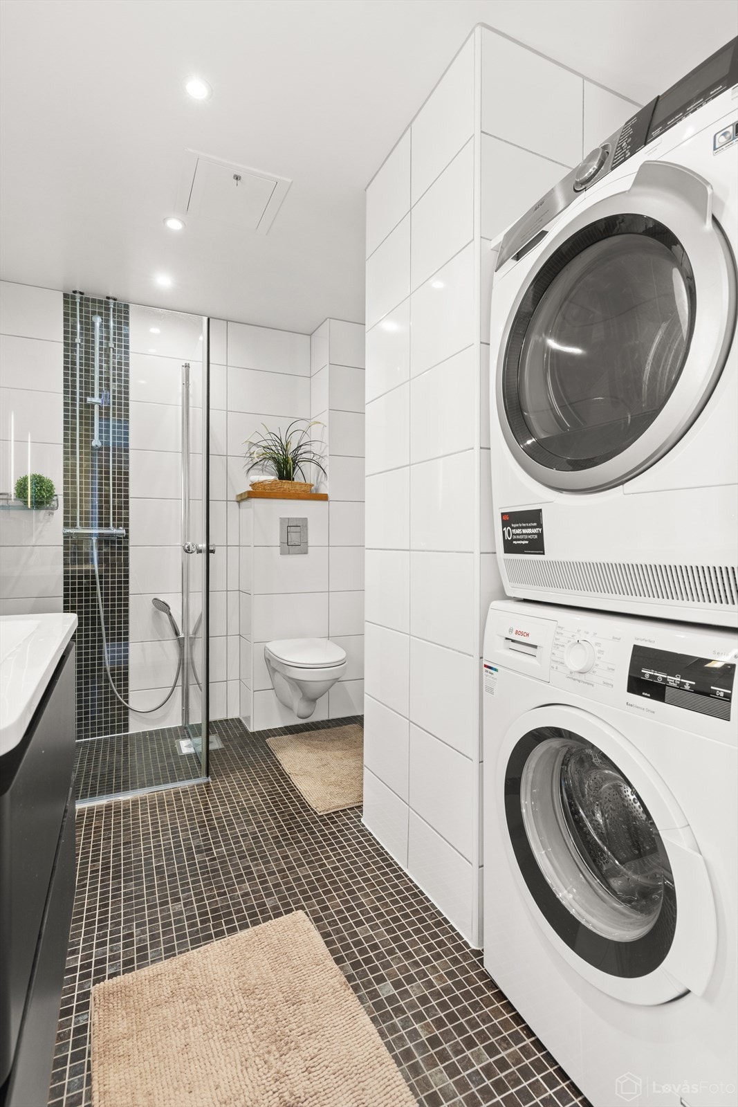 Badet er rehabilitert i regi av borettslaget med nye overflater, nye sluk, røropplegg og membranløsninger med ferdigattest i 2010. Galleribilde