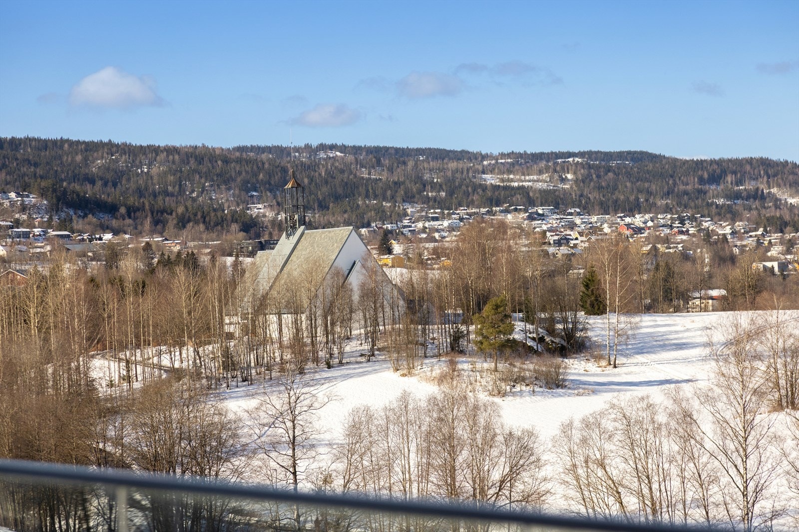 Lommedalen kirke Galleribilde
