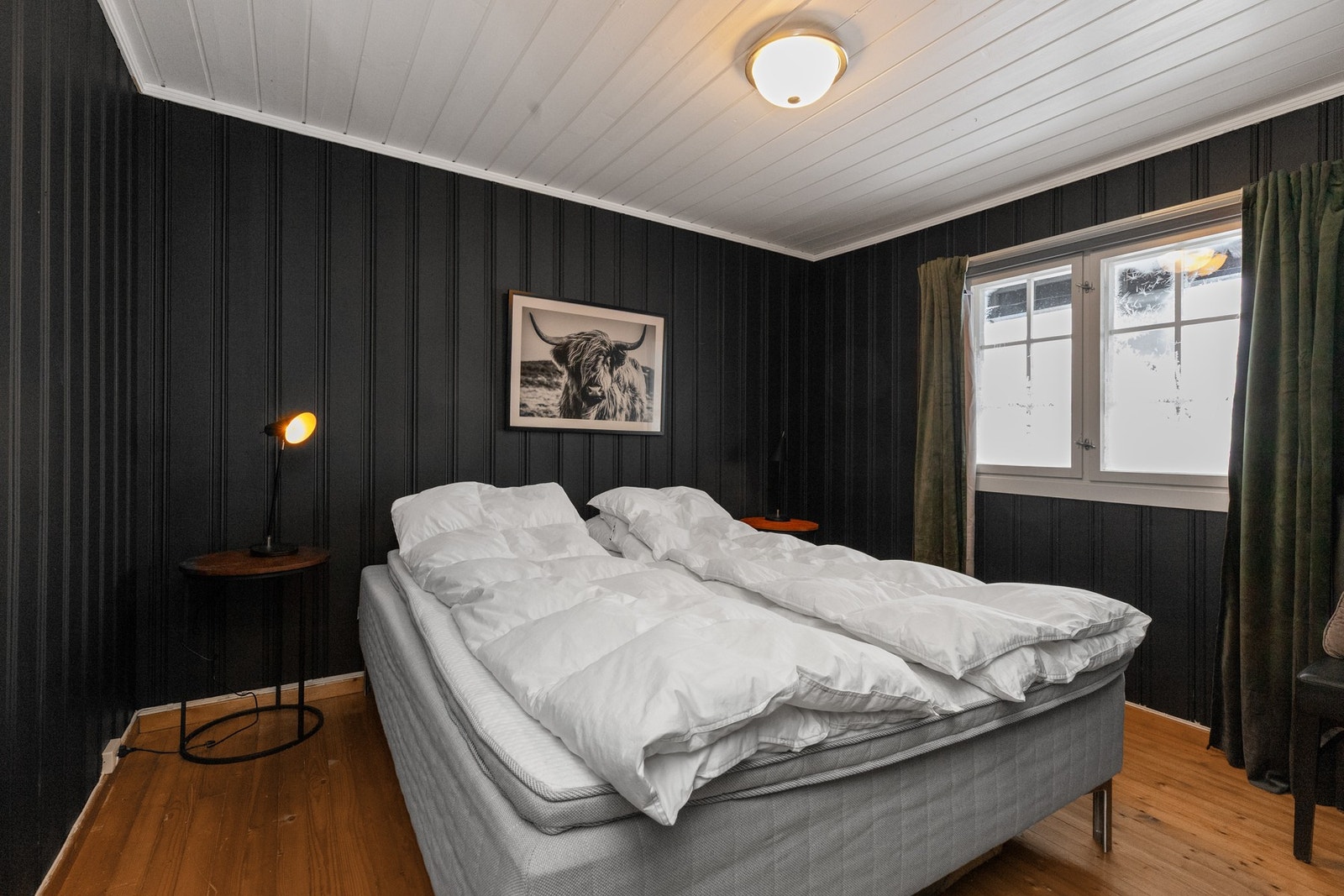 I hytta er det tre soverom Galleribilde