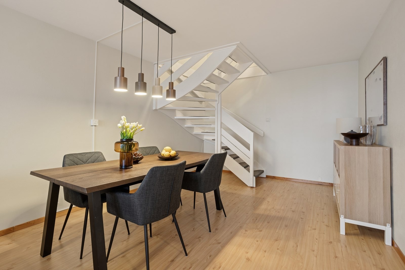 Videre til 4.etasje. Galleribilde