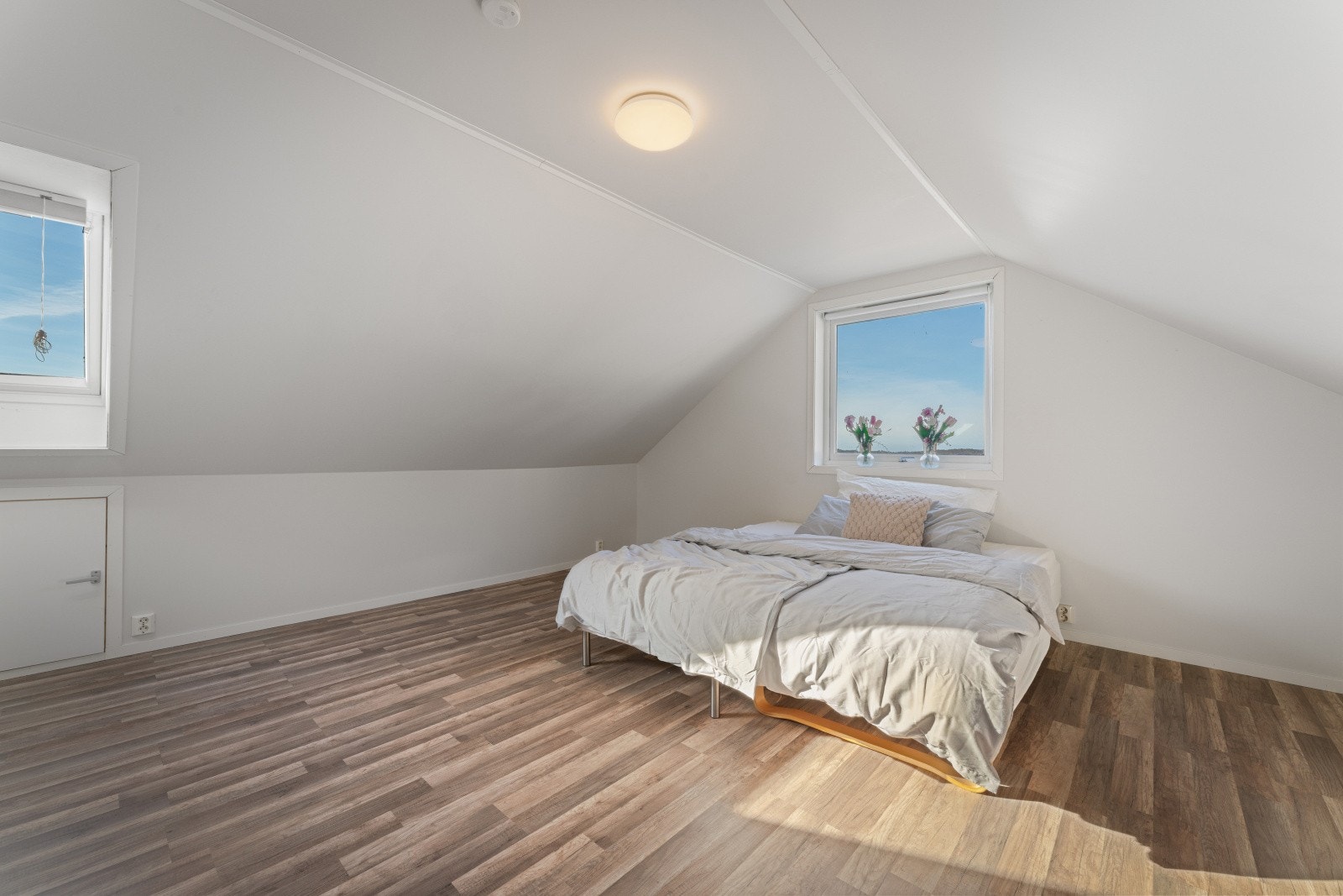 - Loftstuen måler 20,42 kvm - Galleribilde