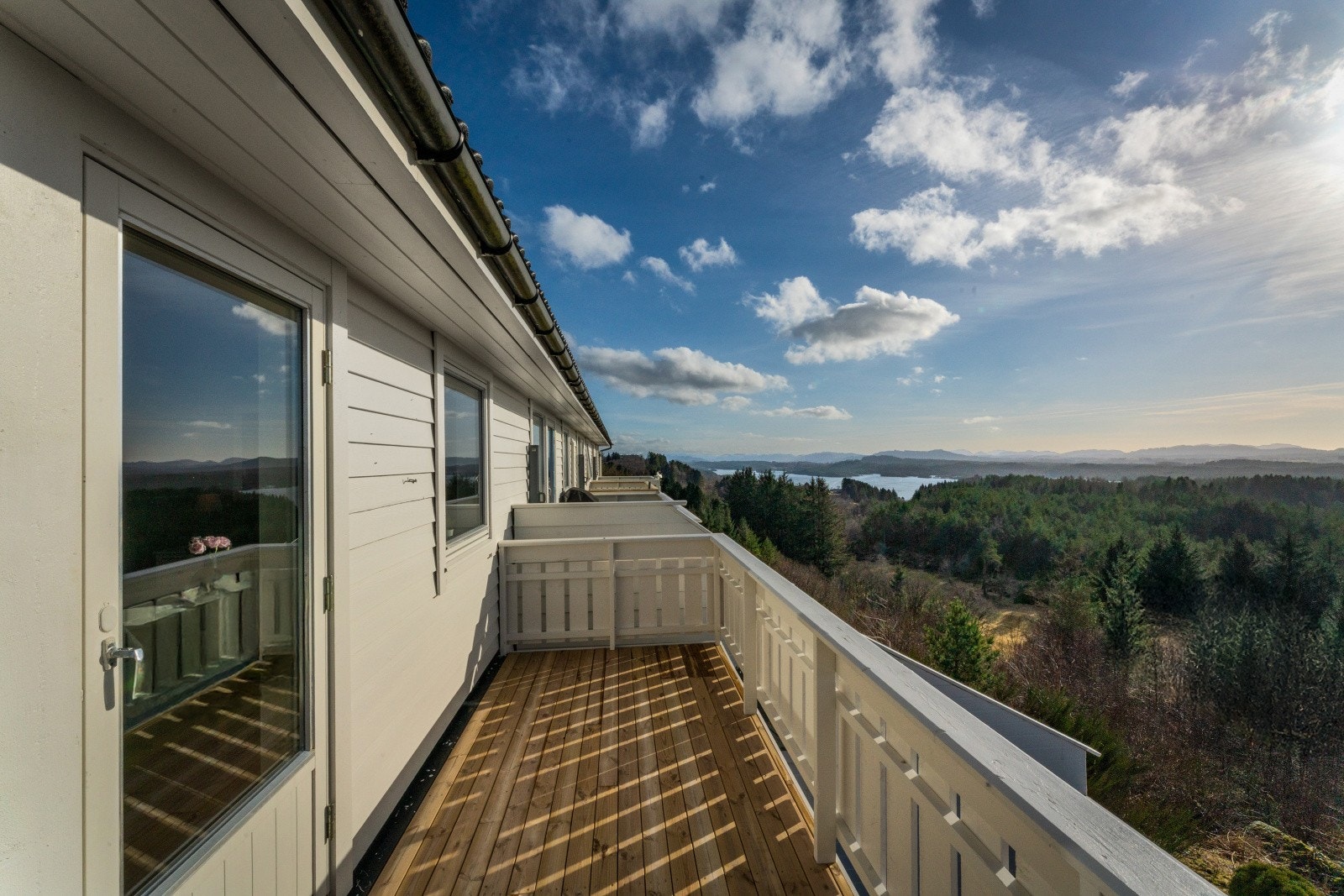 - Areal: 8,44 kvm - Galleribilde