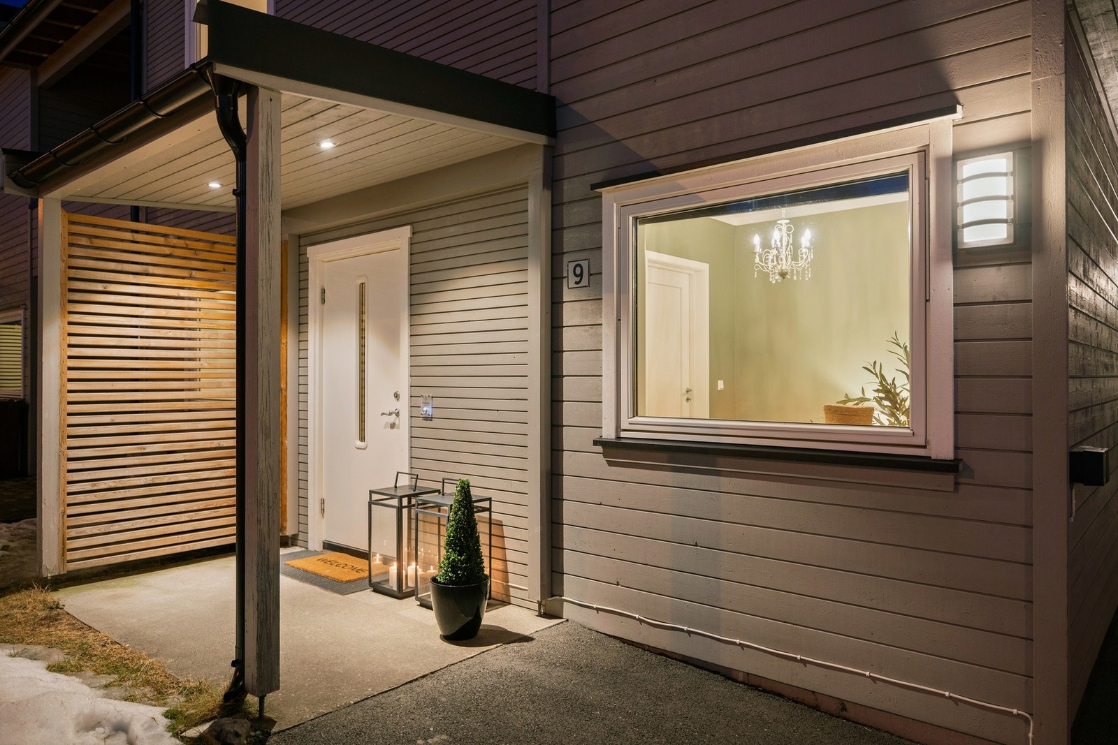 Velkommen hjem - inngangspartiet gir et ryddig og innbydende førsteinntrykk. Galleribilde