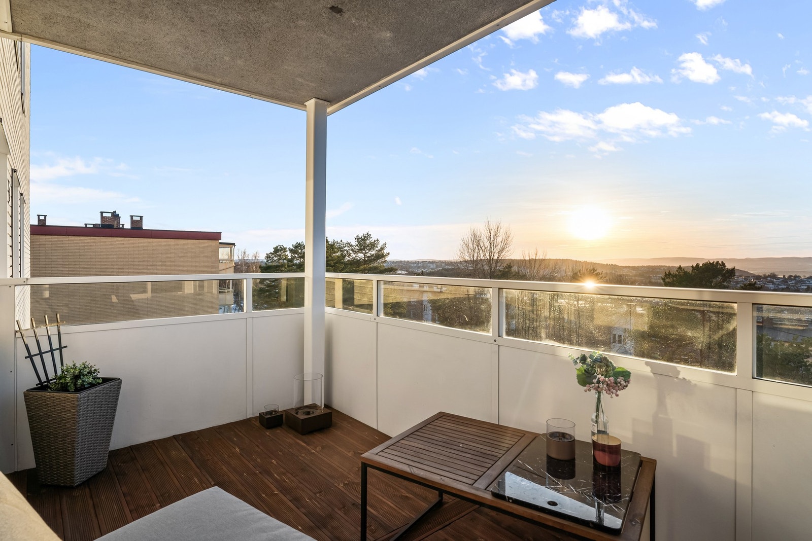 Det er tillatt med bruk av både gass- og elektrisk grill. Galleribilde