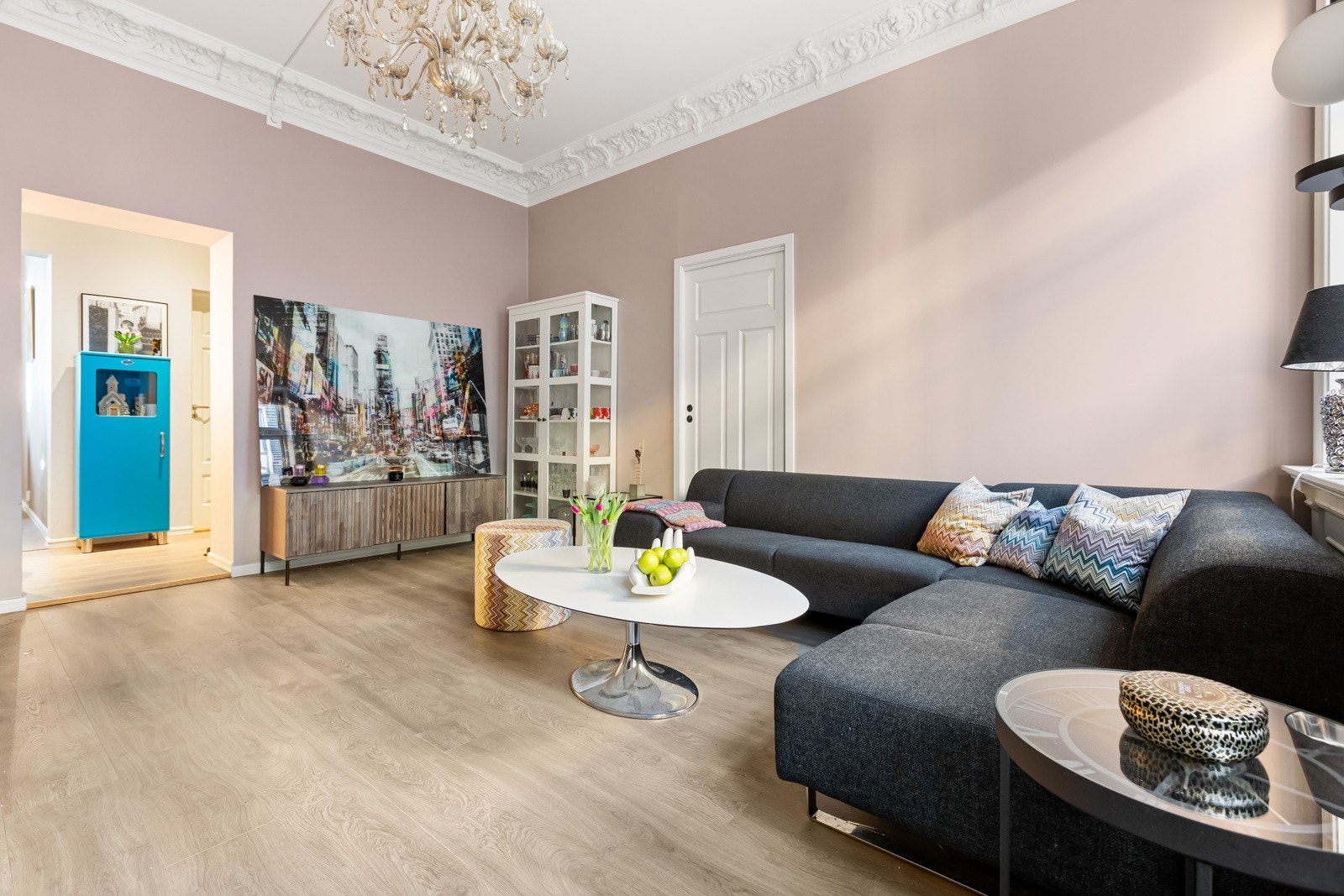 Stuen er ca 21 kvm. Galleribilde