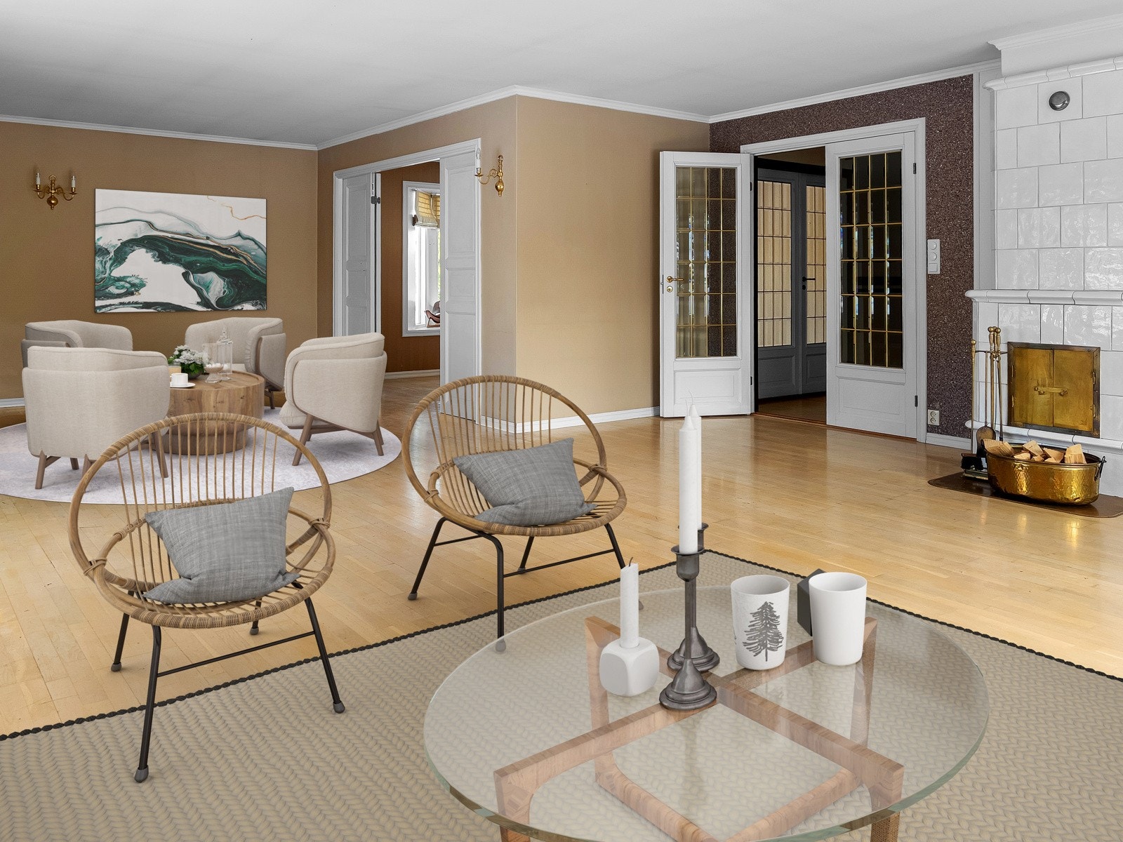 Stuen har en åpen og luftig utforming, med plass til både sofagruppe flere sittegrupper Galleribilde