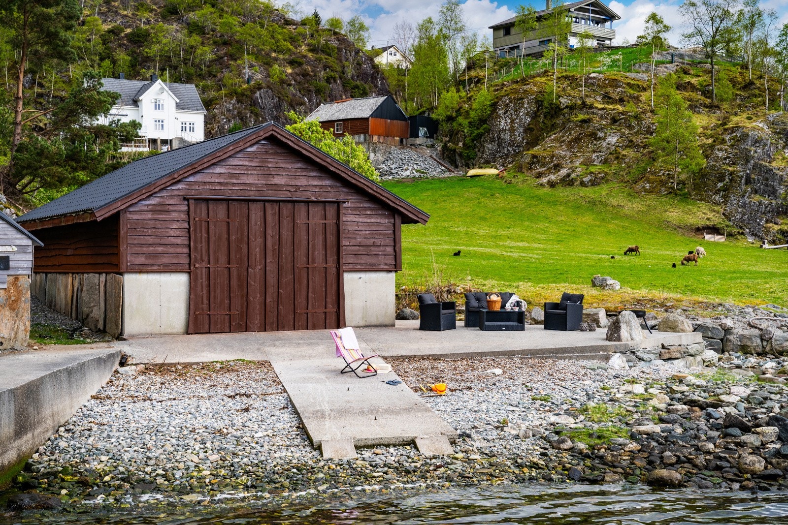 Støpt platning i front Galleribilde