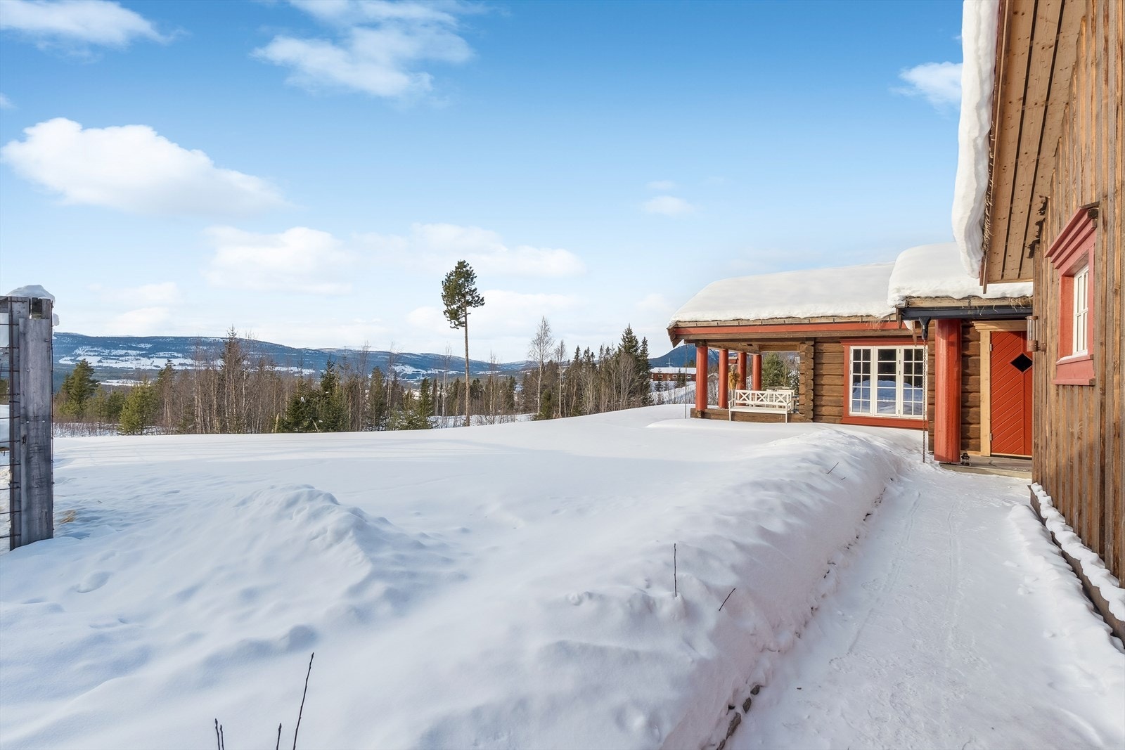 Her bor du med naturen som nærmeste nabo, med et omfattende løypenett i nærheten Galleribilde