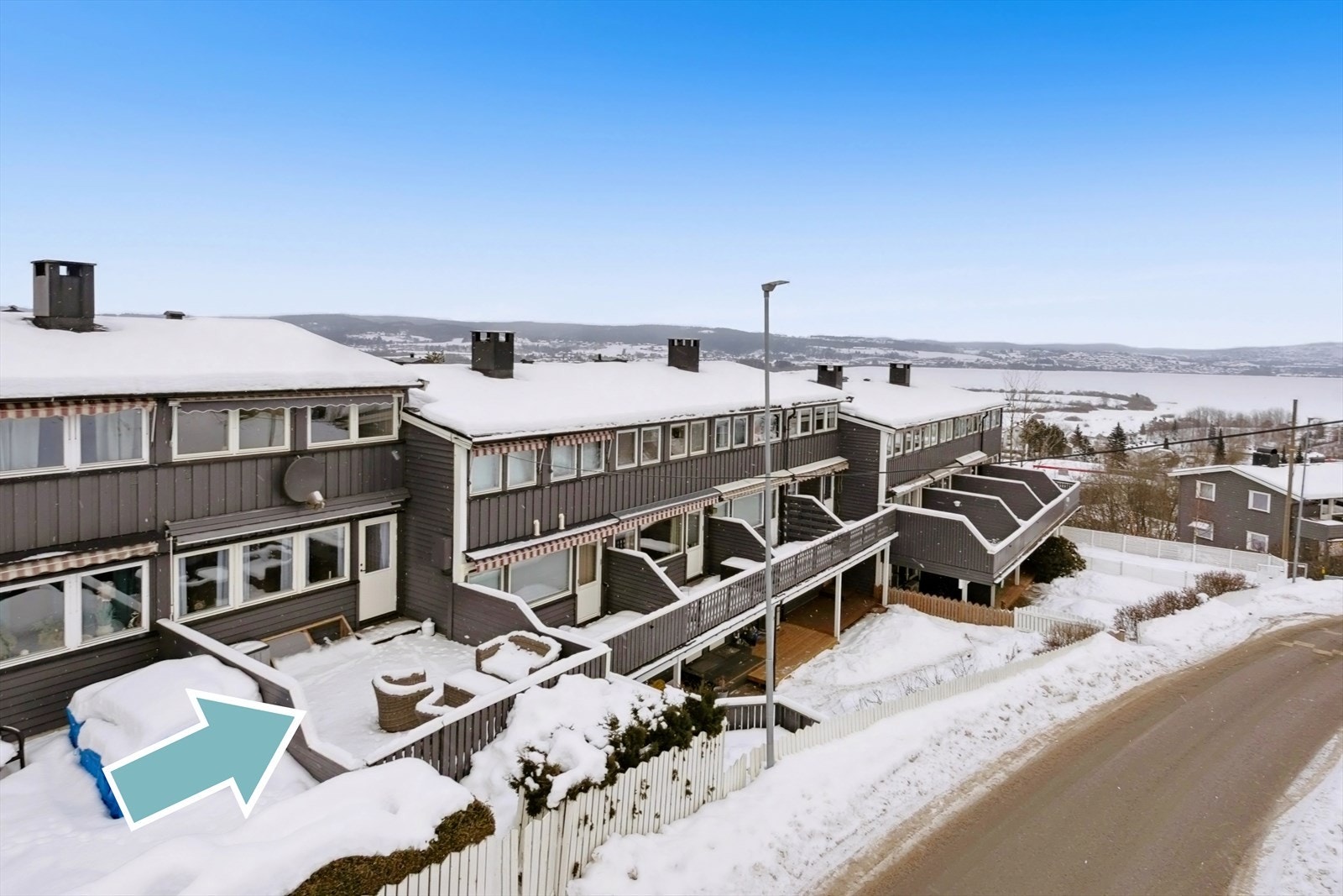 Fasade vendt mot syd - Vinter Galleribilde