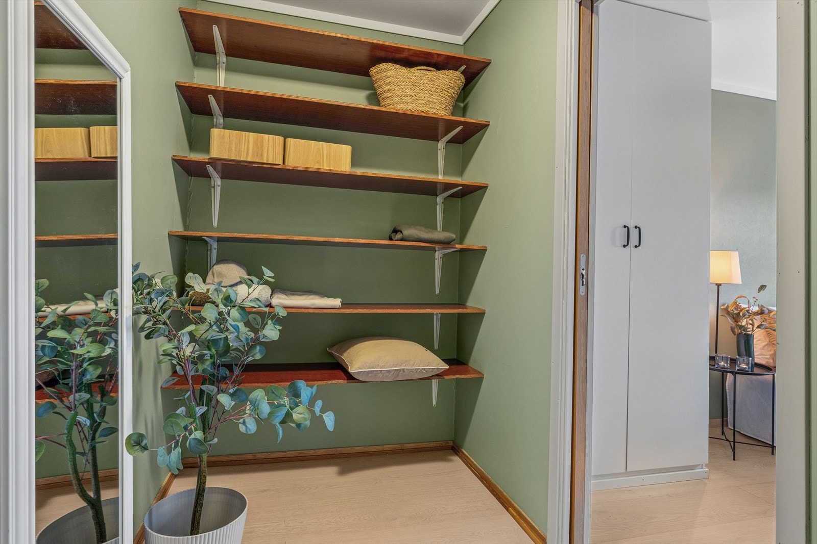 Direkte tilkomst til walk-in/bod. Galleribilde