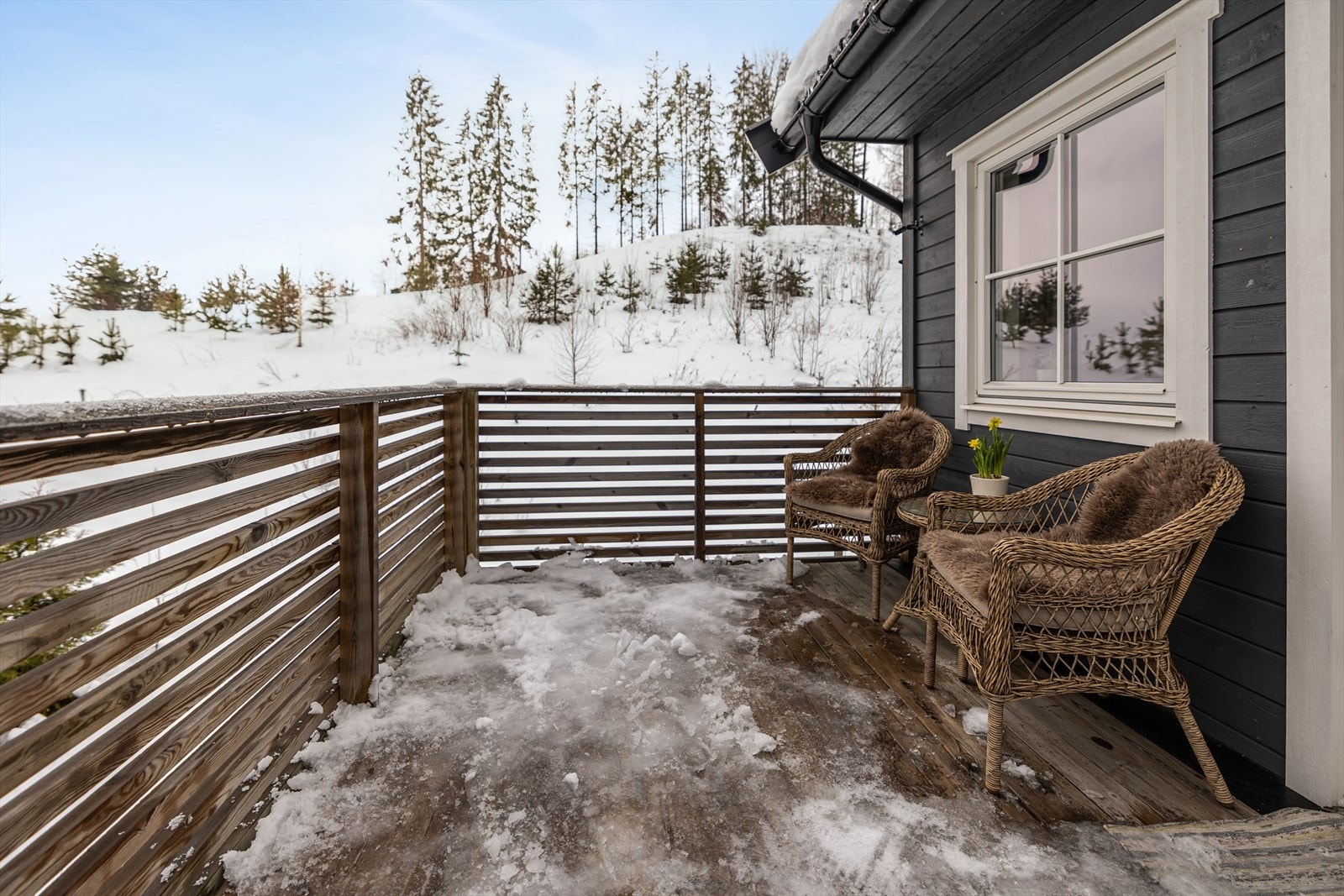 På balkongen kan du nyte herlige dager. Galleribilde