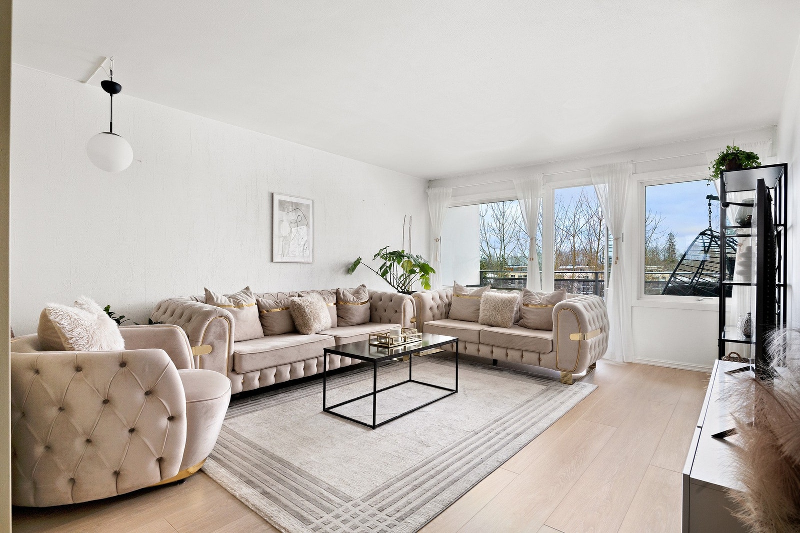 Velkommen til Huldreveien 71 - Presentert av Andreas Bock v/EIE eiendomsmegling | Foto: Kristyna Hodakova Galleribilde