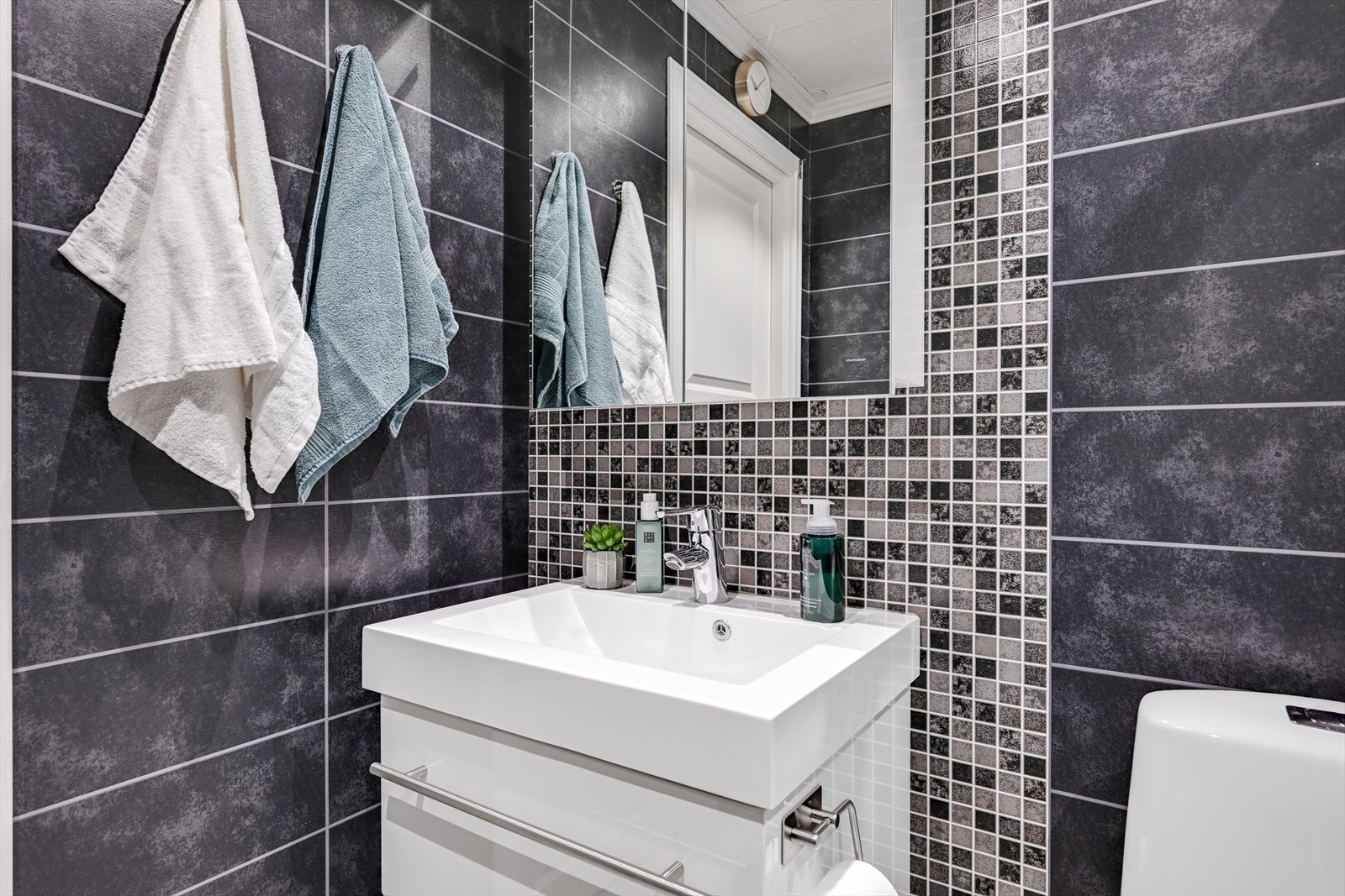 Pent bad/wc. Galleribilde