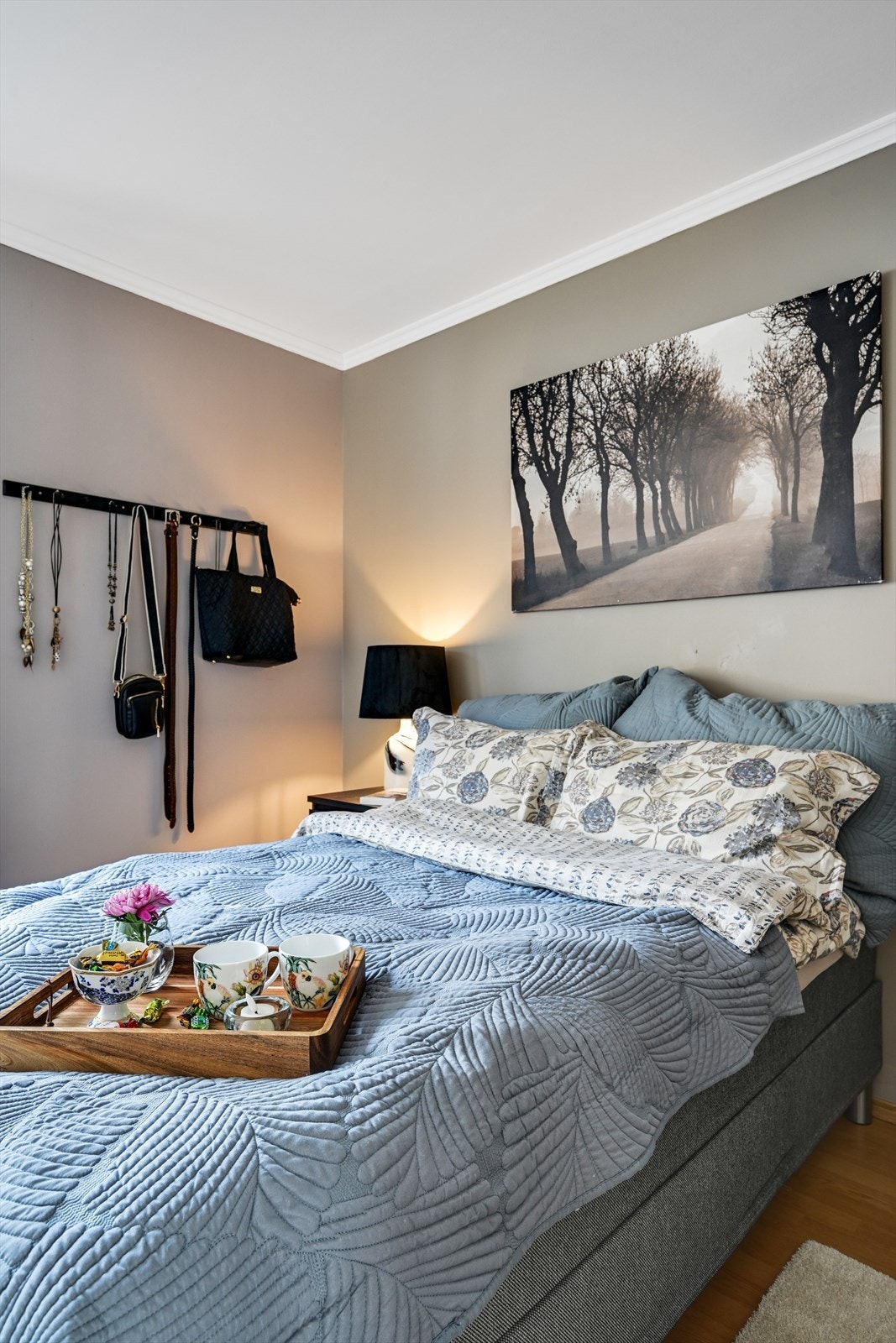 Plass til dobbeltseng på hovedsoverommet. Galleribilde