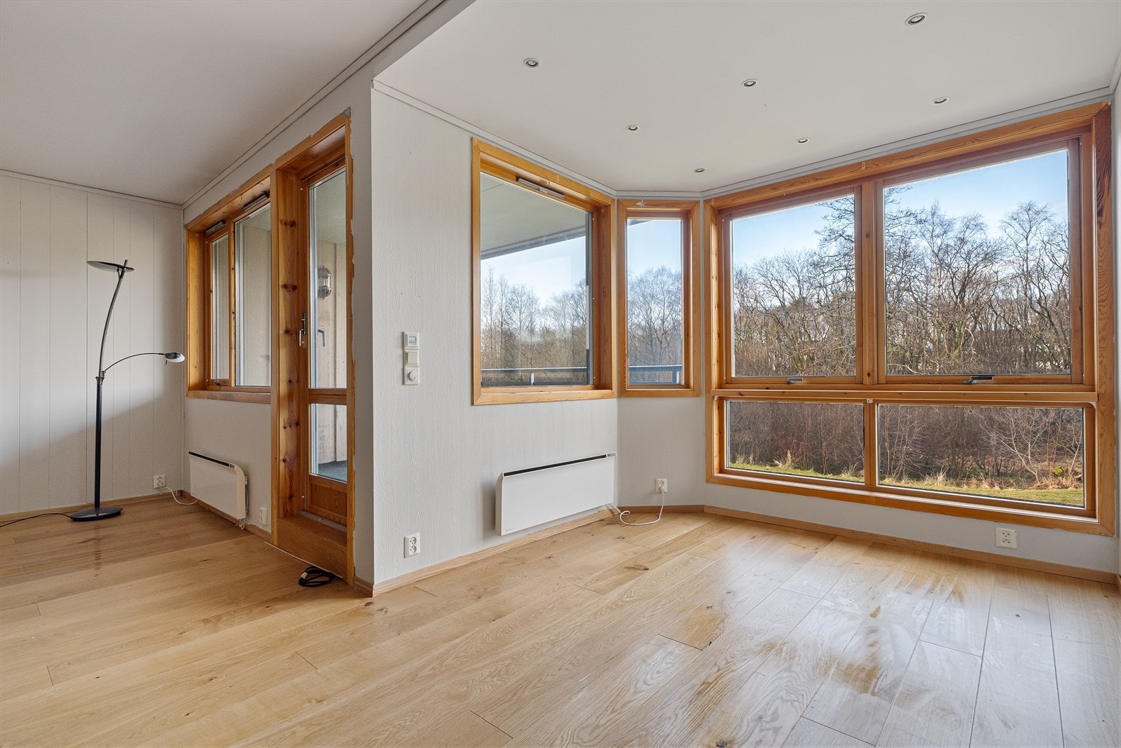 Stor stue med utgang til 8 kvm. solrik altan Galleribilde