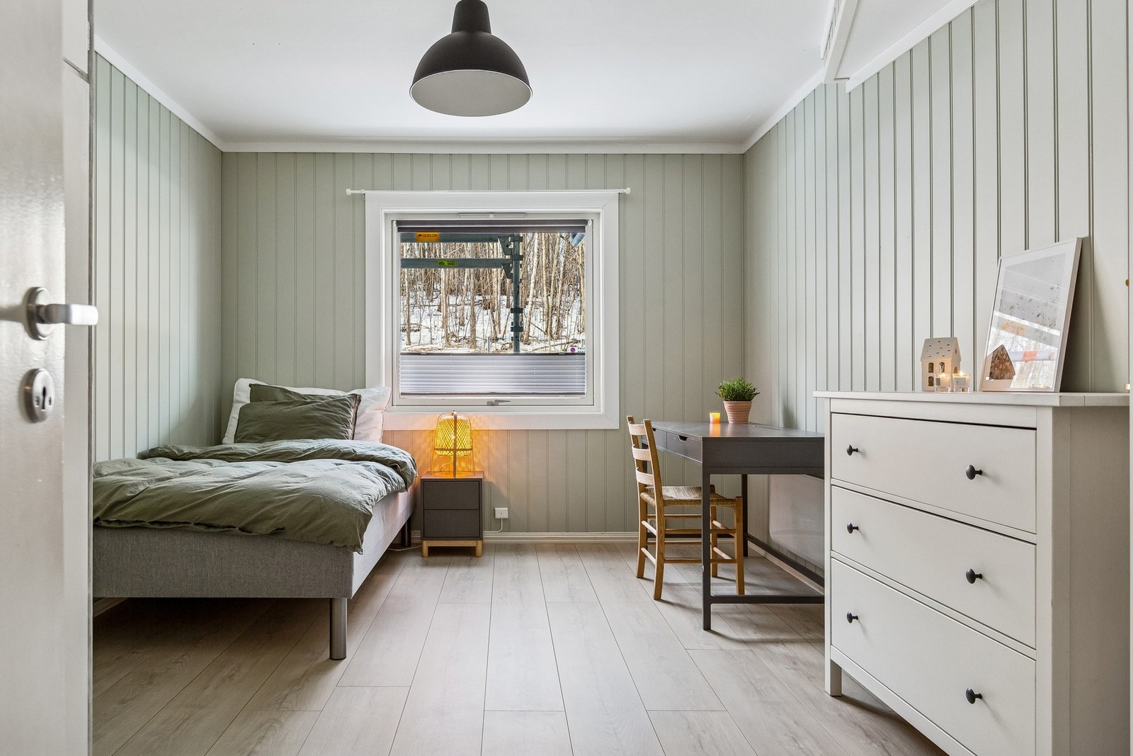 Soverommene er av god størrelse, og er malt i behagelige farger. Galleribilde