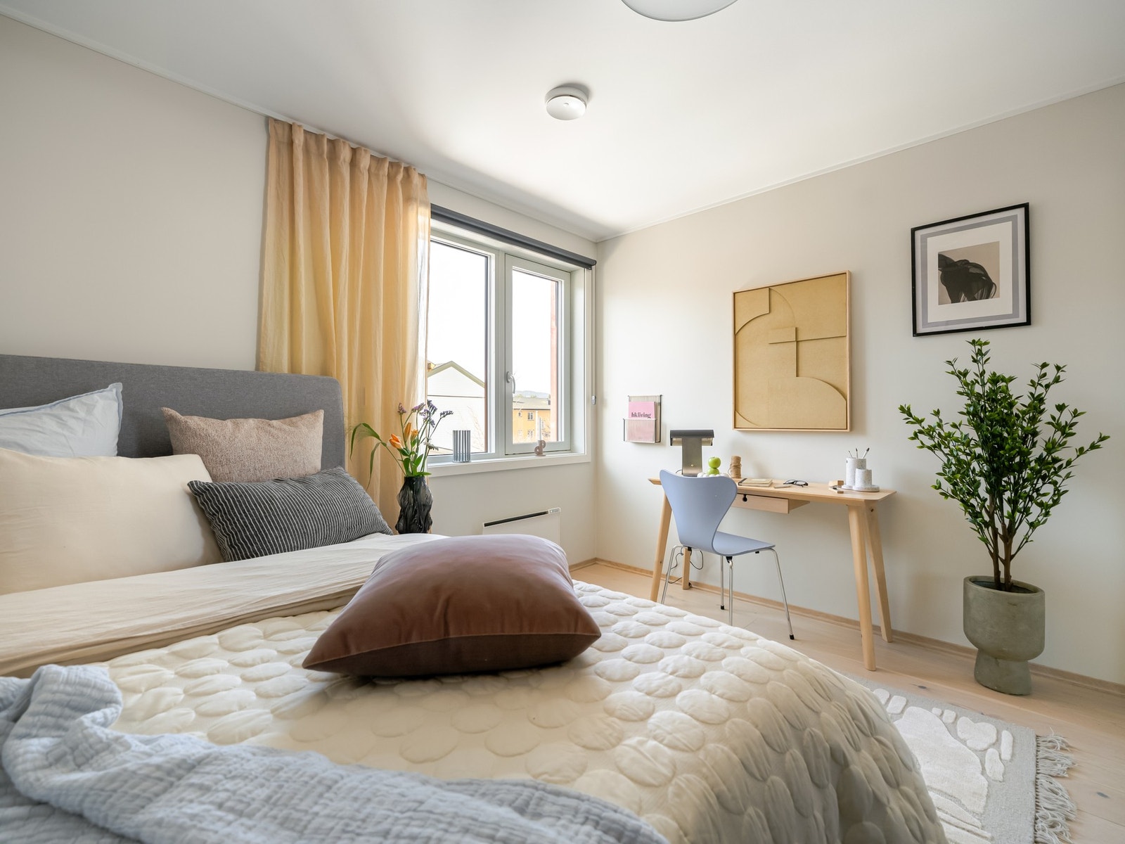 Rommet fungerer fint som barnerom, gjesterom eller kontor. Galleribilde