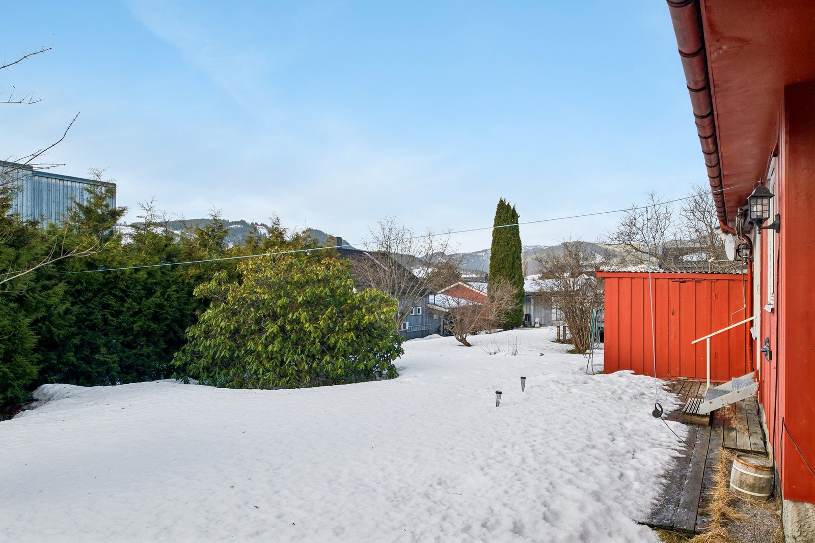 Hagen er sørvendt og har flotte solforhold hele dagen. Galleribilde