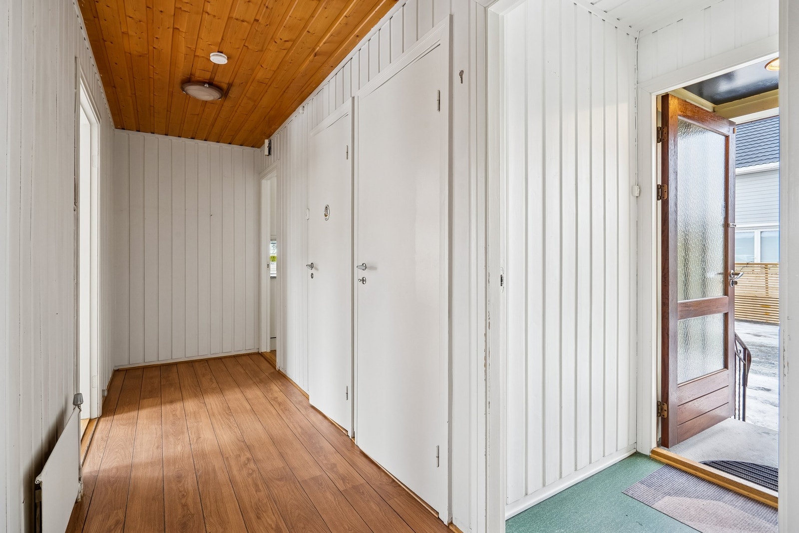 Boligen går over to plan, og har en gjennomgående planløsning. Galleribilde