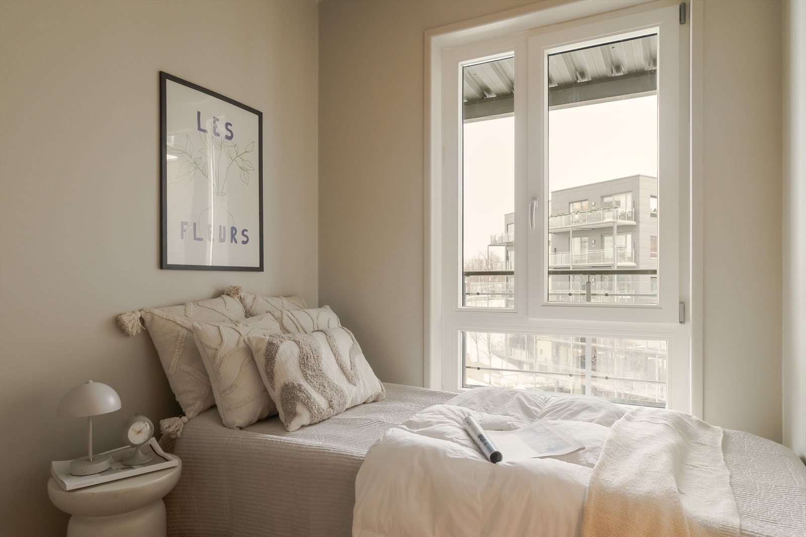 Det andre soverommet passer utmerket som barnerom, hjemmekontor eller gjesterom. Galleribilde