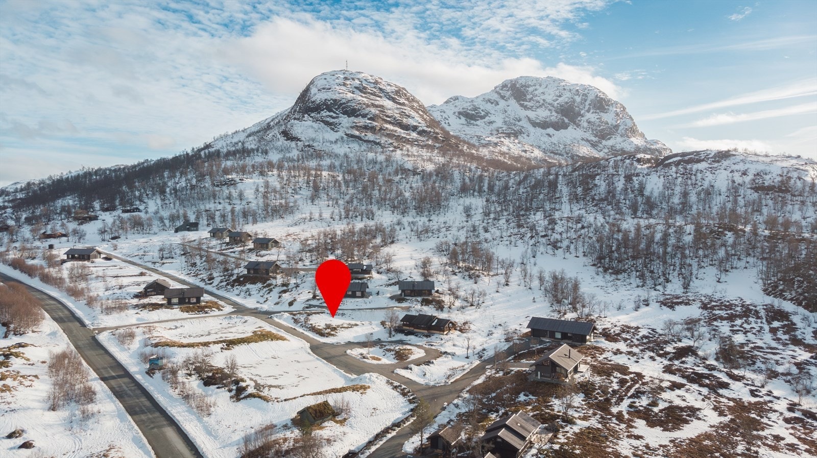 Åsliane ligger plassert "midt i smørøyet" på Gullingen med nydelig natur, skiløyper, skitrekk og lysløype like utenfor Galleribilde