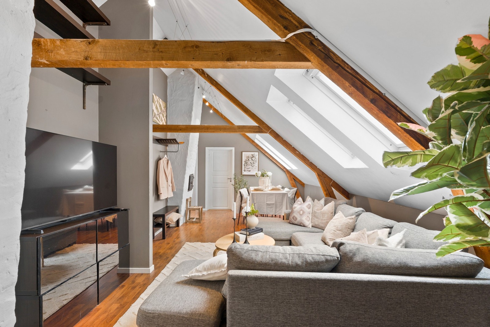 Leiligheten har en gjennomtenkt planløsning som gjør det enkelt å møblere etter eget ønske. Galleribilde