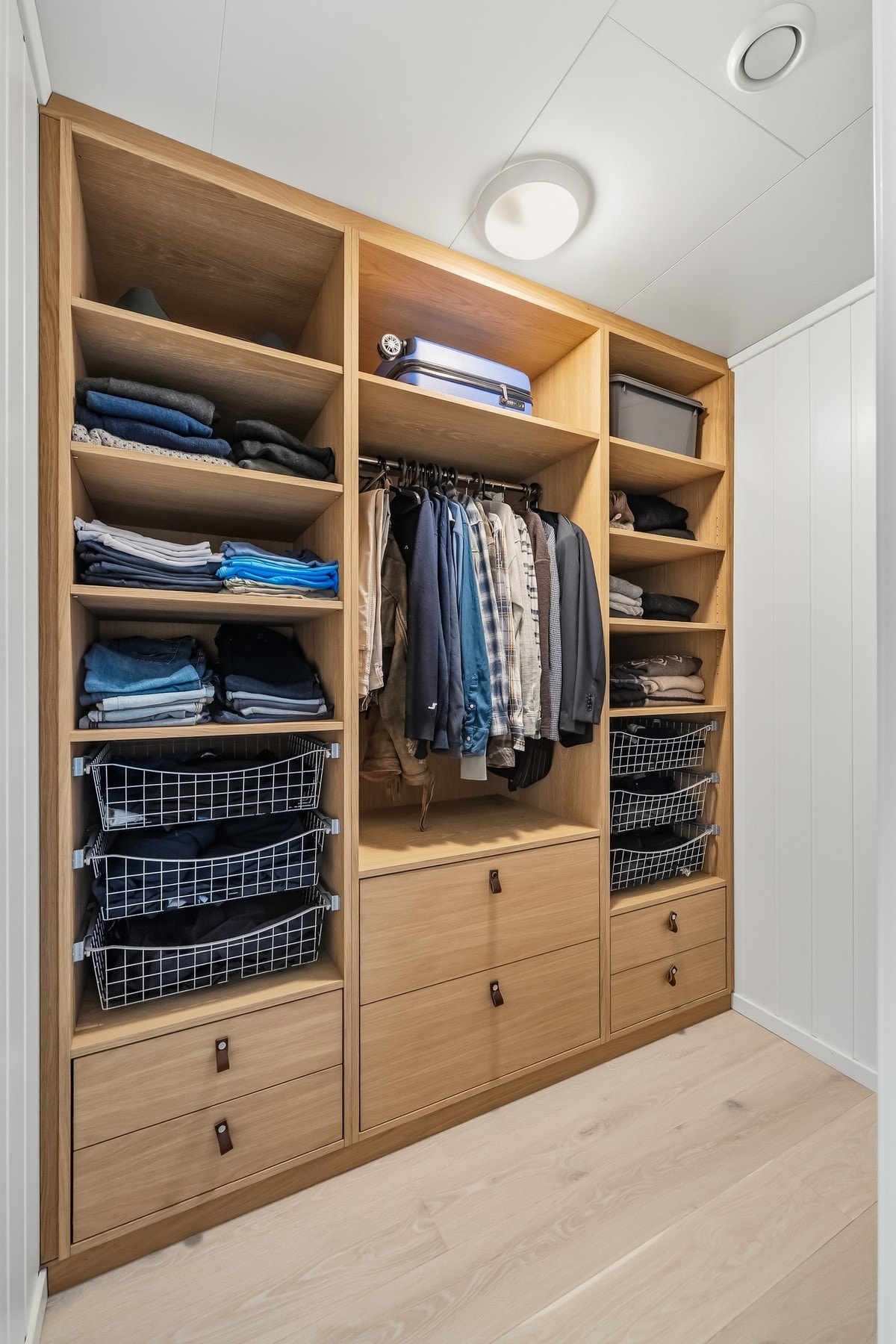 Ekstra lagringsplass/garderobe. Galleribilde