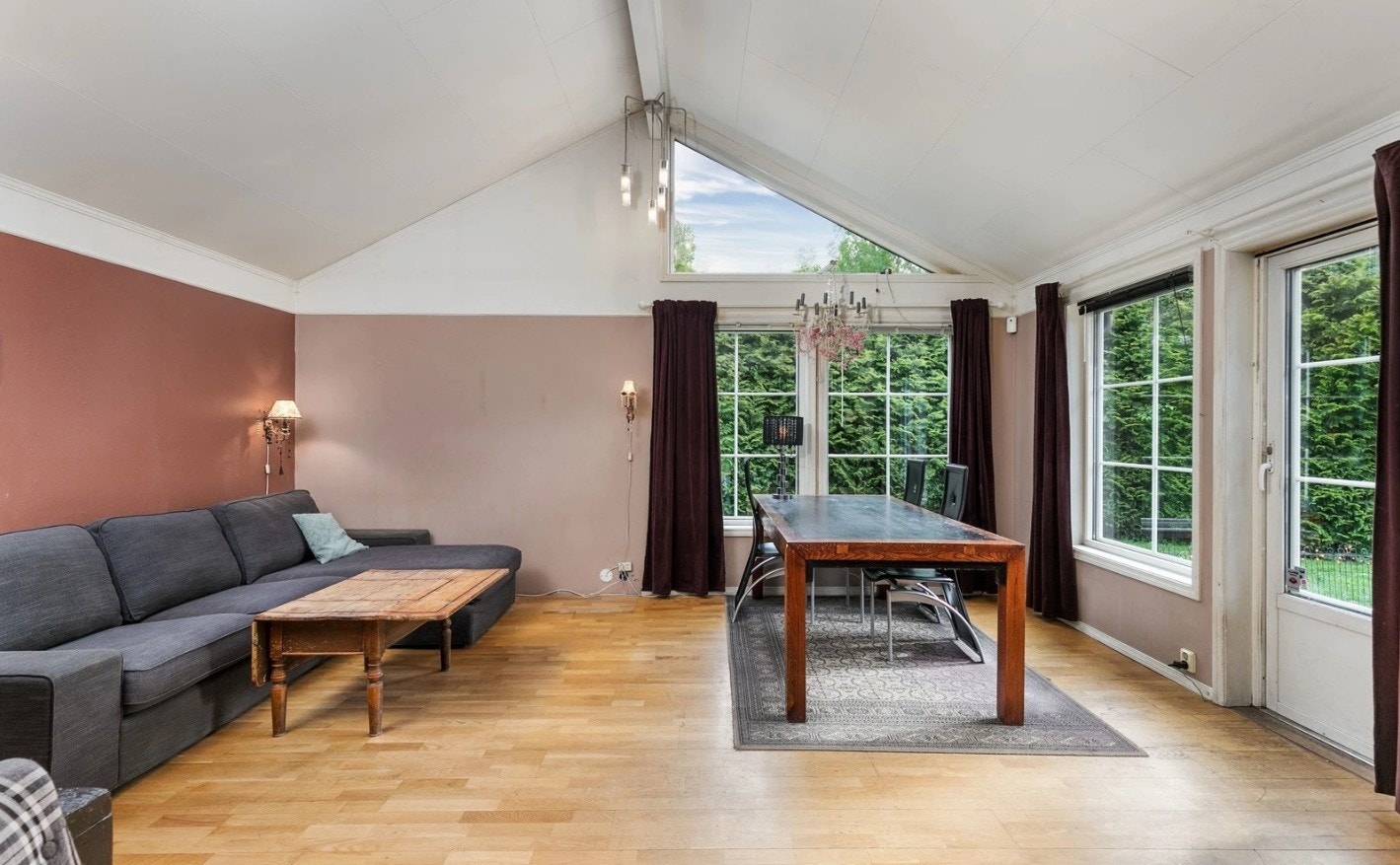 Spisestue. Galleribilde