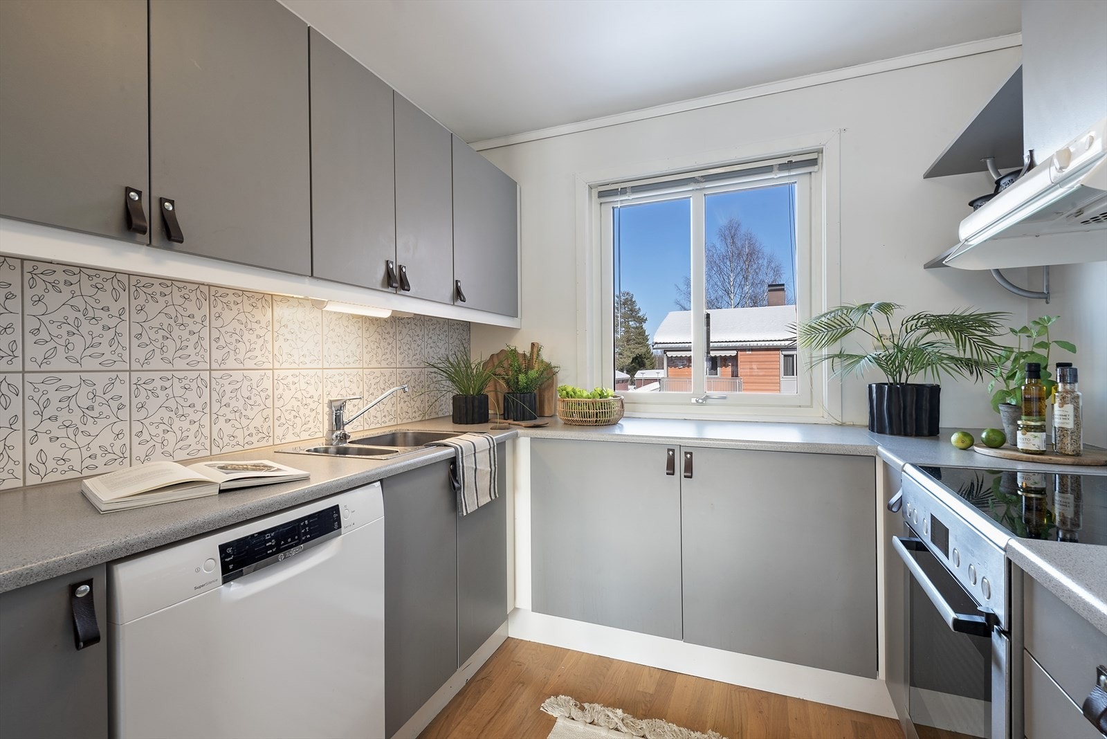 Innredning i u-løsning. Galleribilde