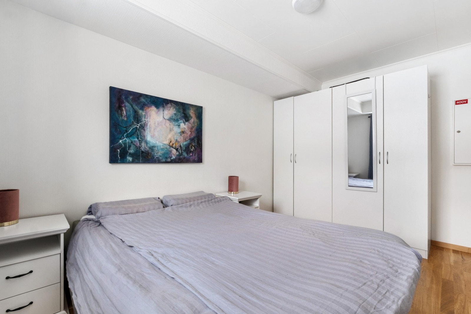 Skap følger med. Galleribilde