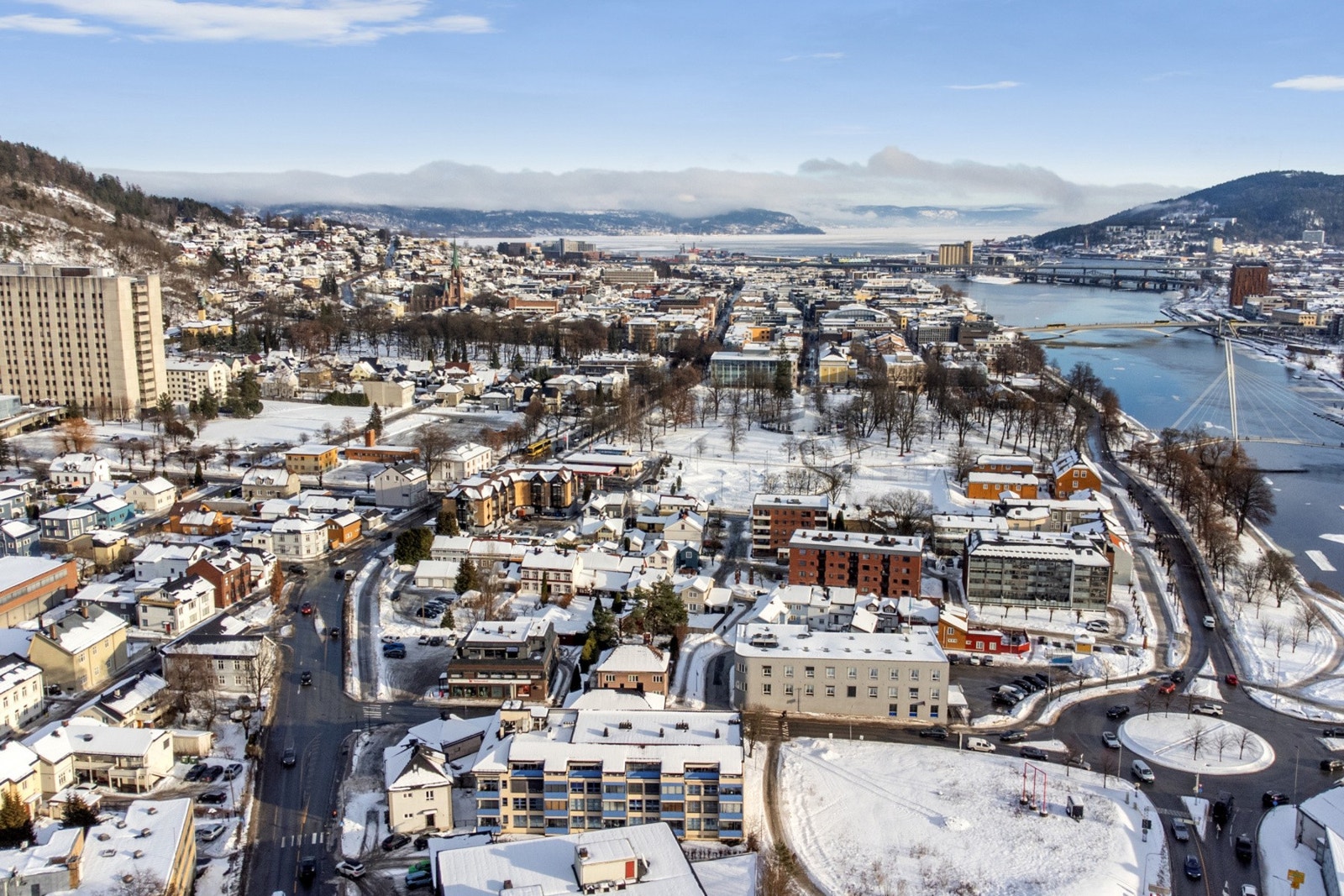 Sentralt beliggende nær byens sentrum, elva og strandpromenaden Galleribilde