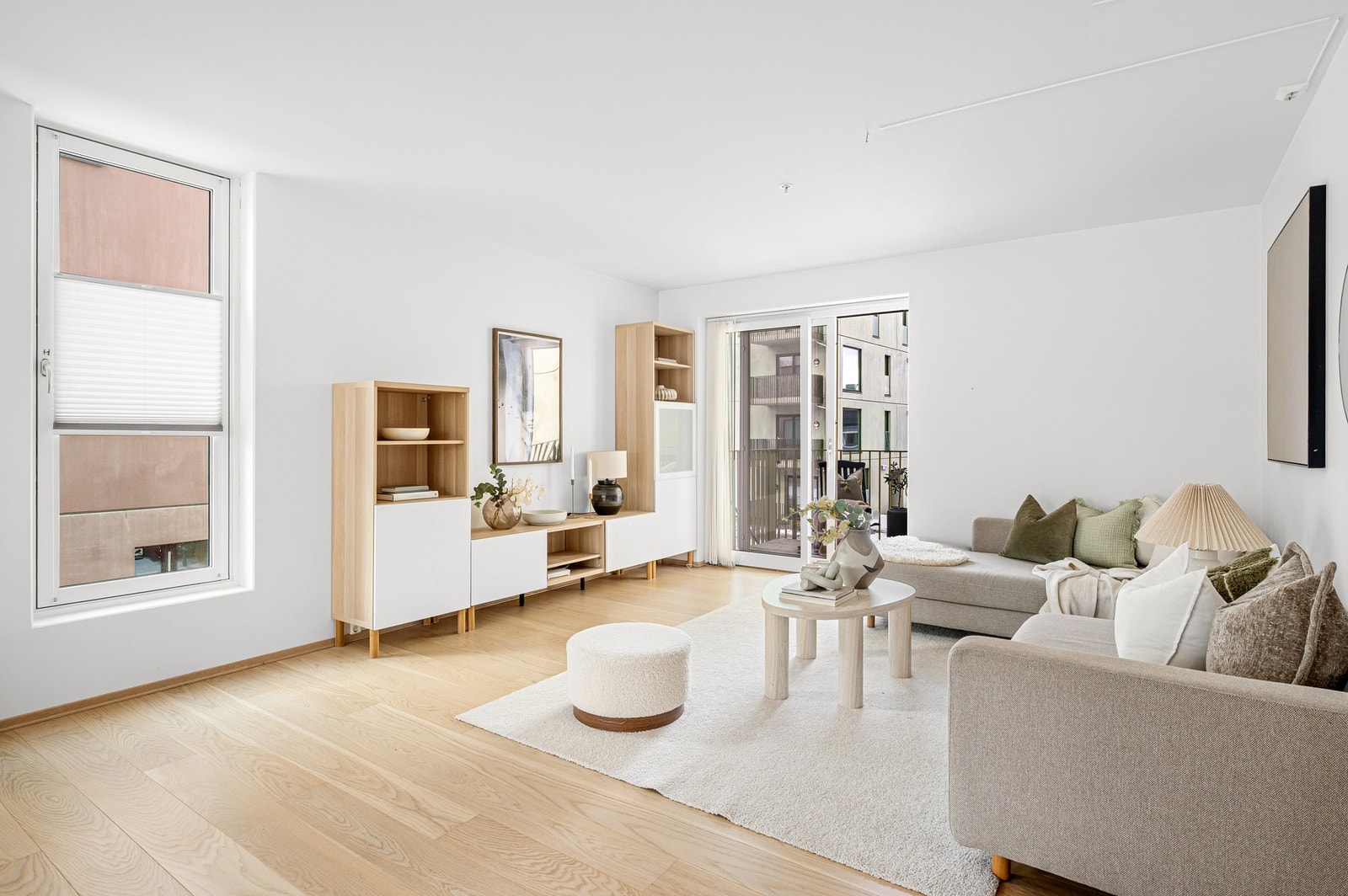 Ypperlig hjørnebeliggenhet som gir mye naturlig lys. Galleribilde