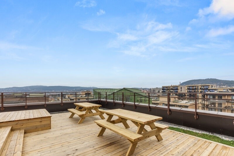 Møblert takterrasse med fantastisk utsikt! Galleribilde