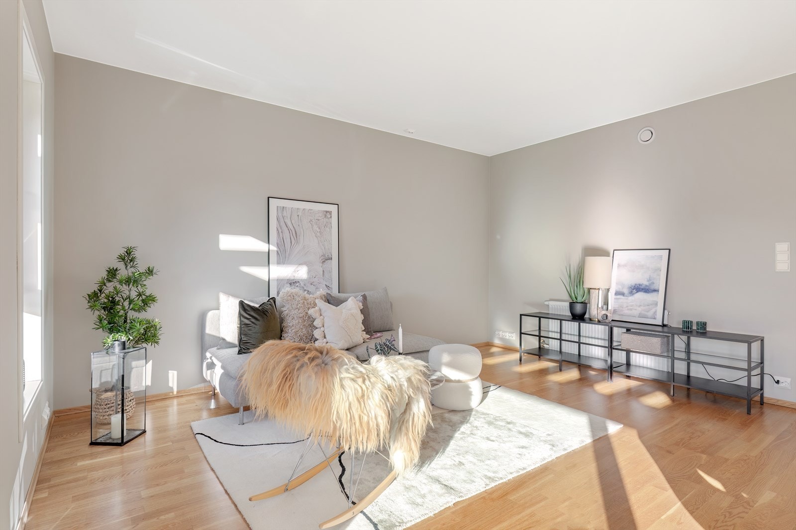 Stue - lys og moderne Galleribilde