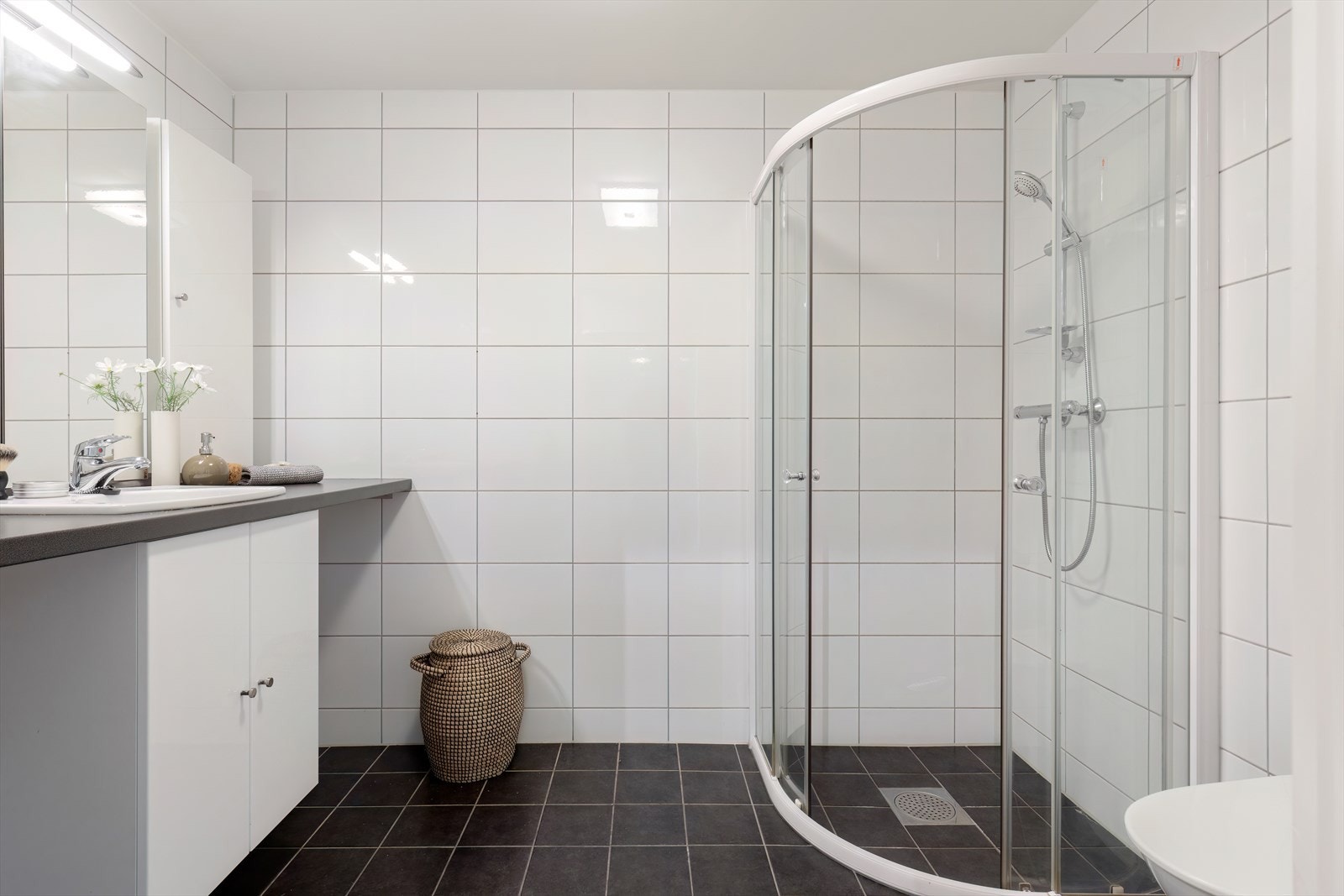 Bad - helfliset i tidløs kombinasjon Galleribilde