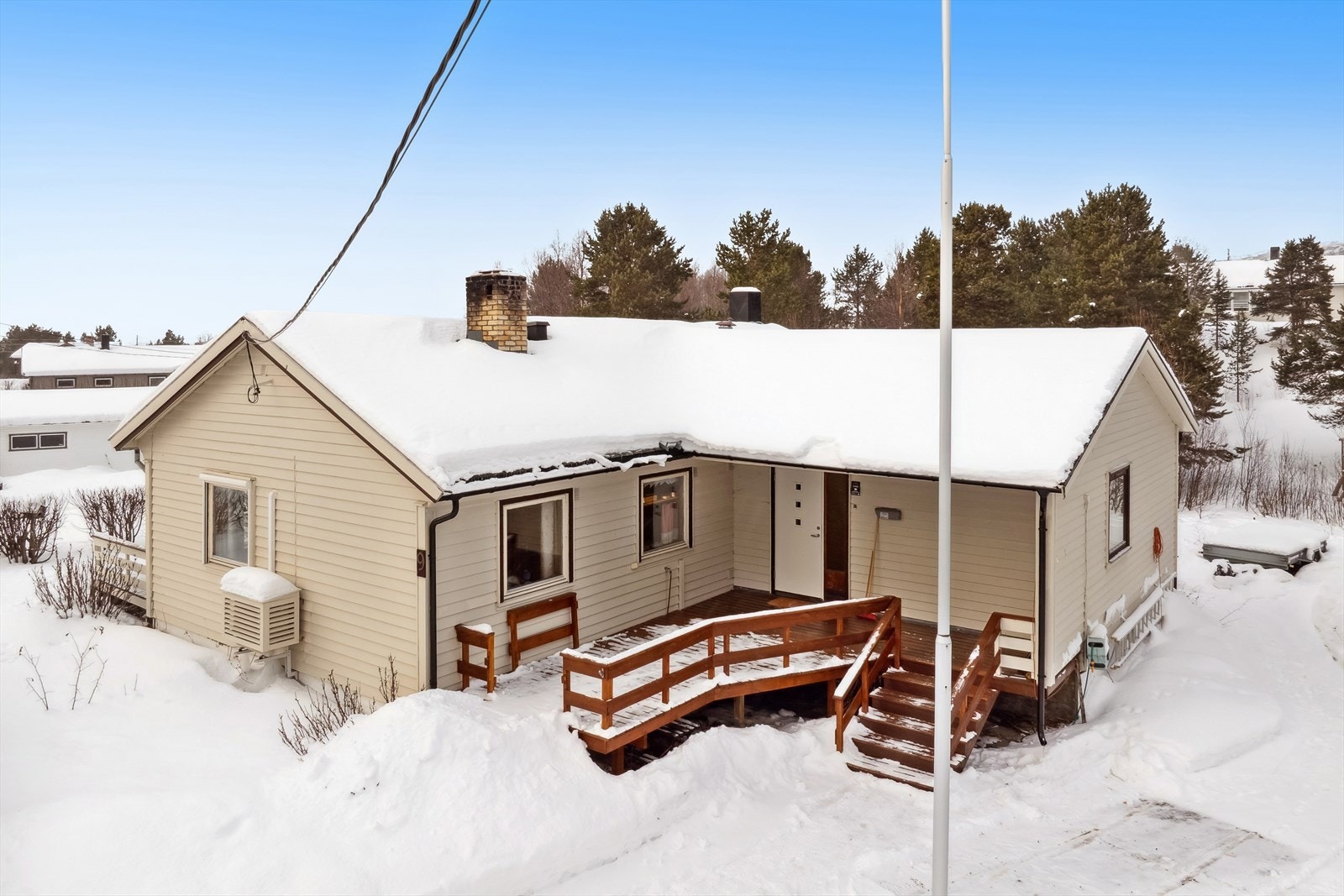 Velkommen til Brønnveien 9, presenter av Vidar Myklevoll for DNB Eiendom. Galleribilde