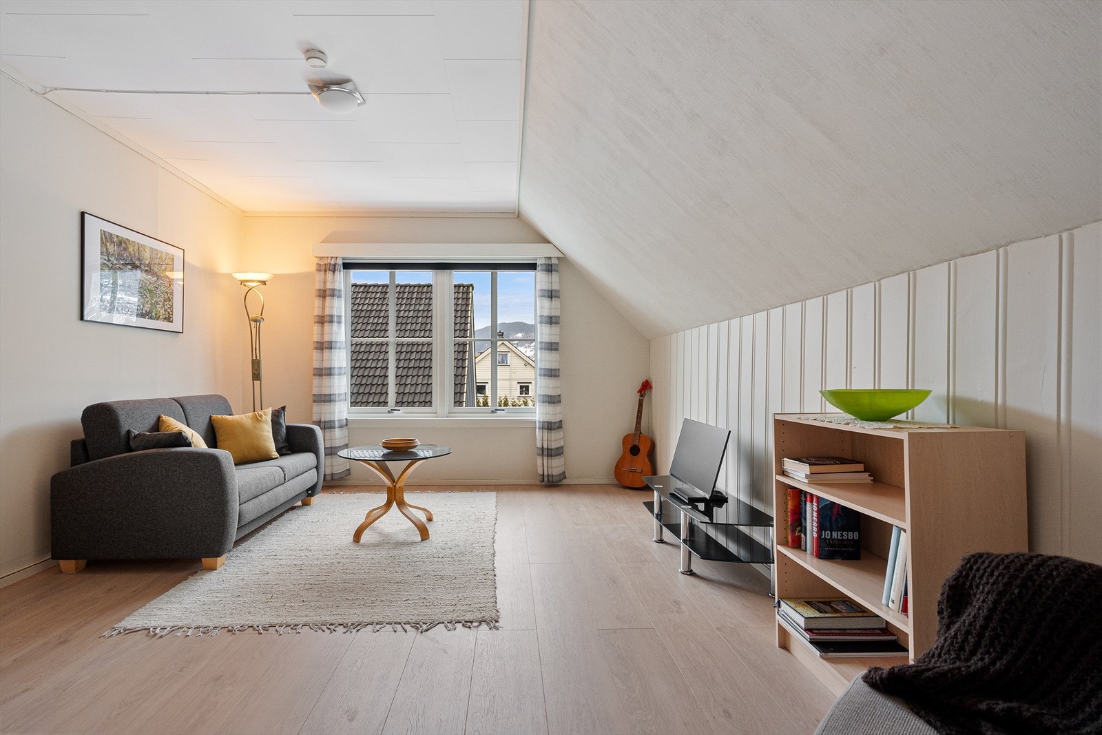 Stue i 2 etasje. Galleribilde