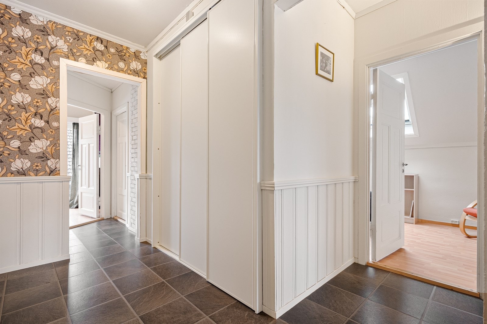 Gang 2. etasje. Galleribilde