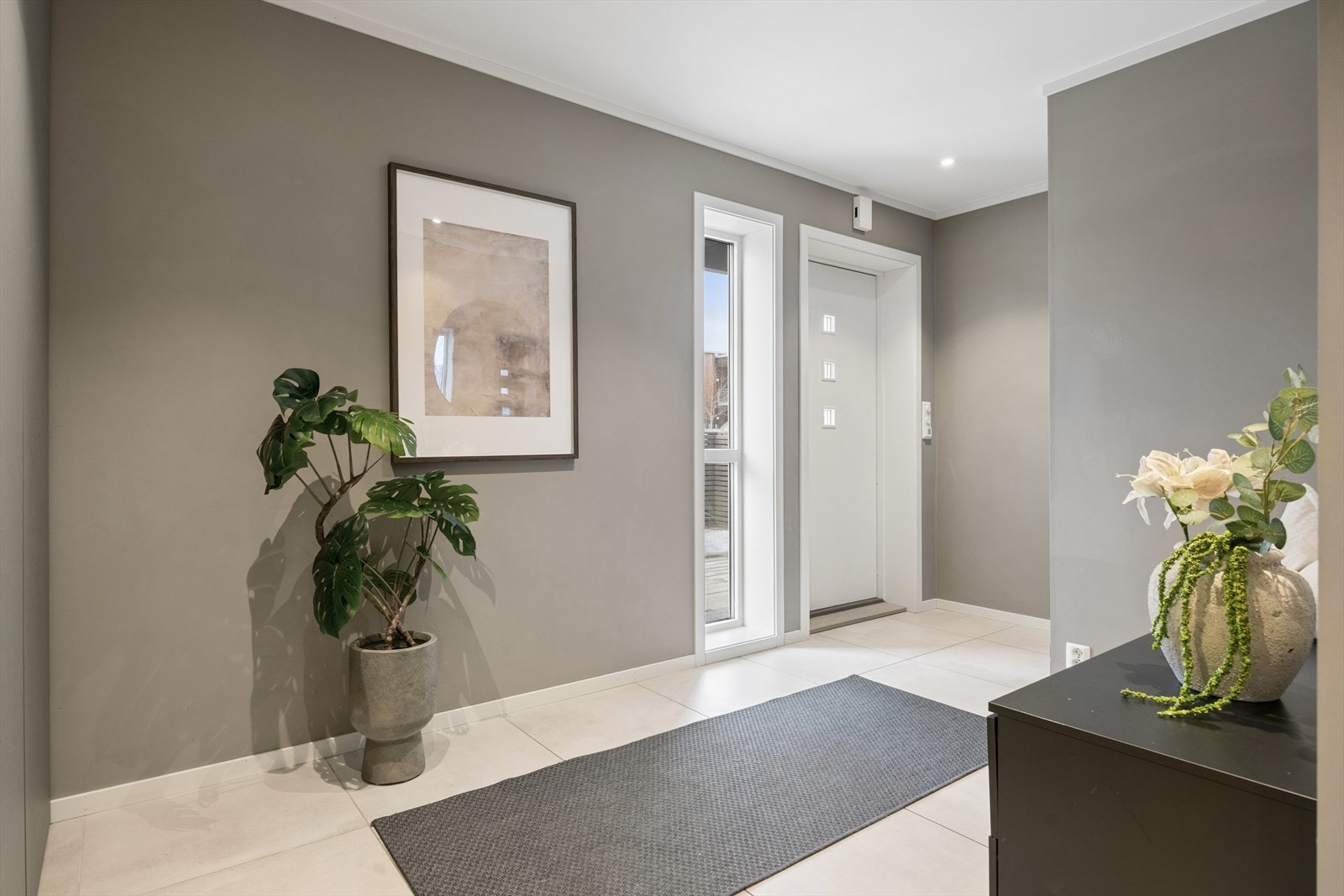 Her er det god plass for hele familien, med en praktisk og innbydende utforming. Galleribilde